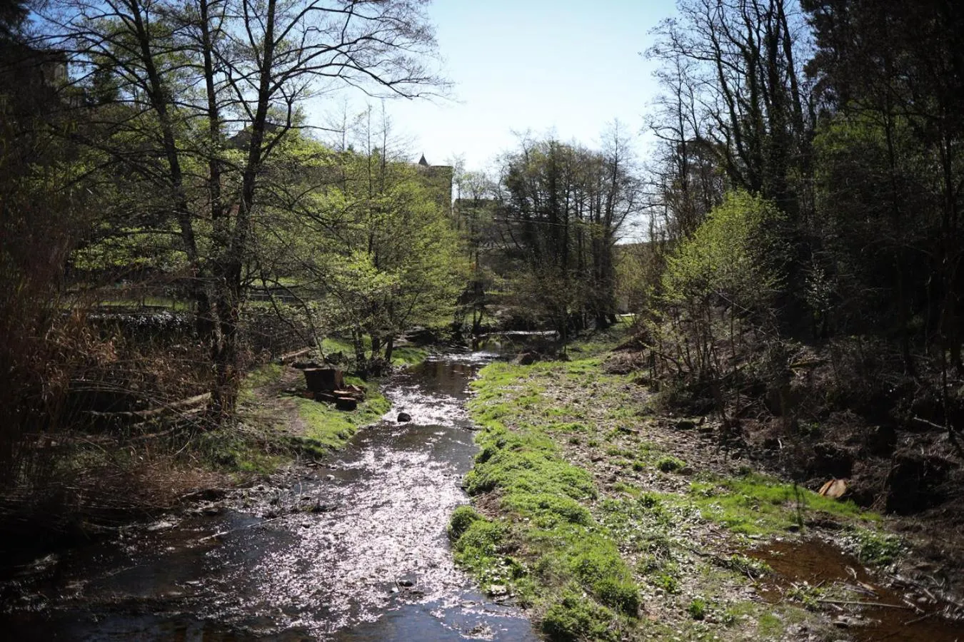 Hiking in Le Mas Fraissinet