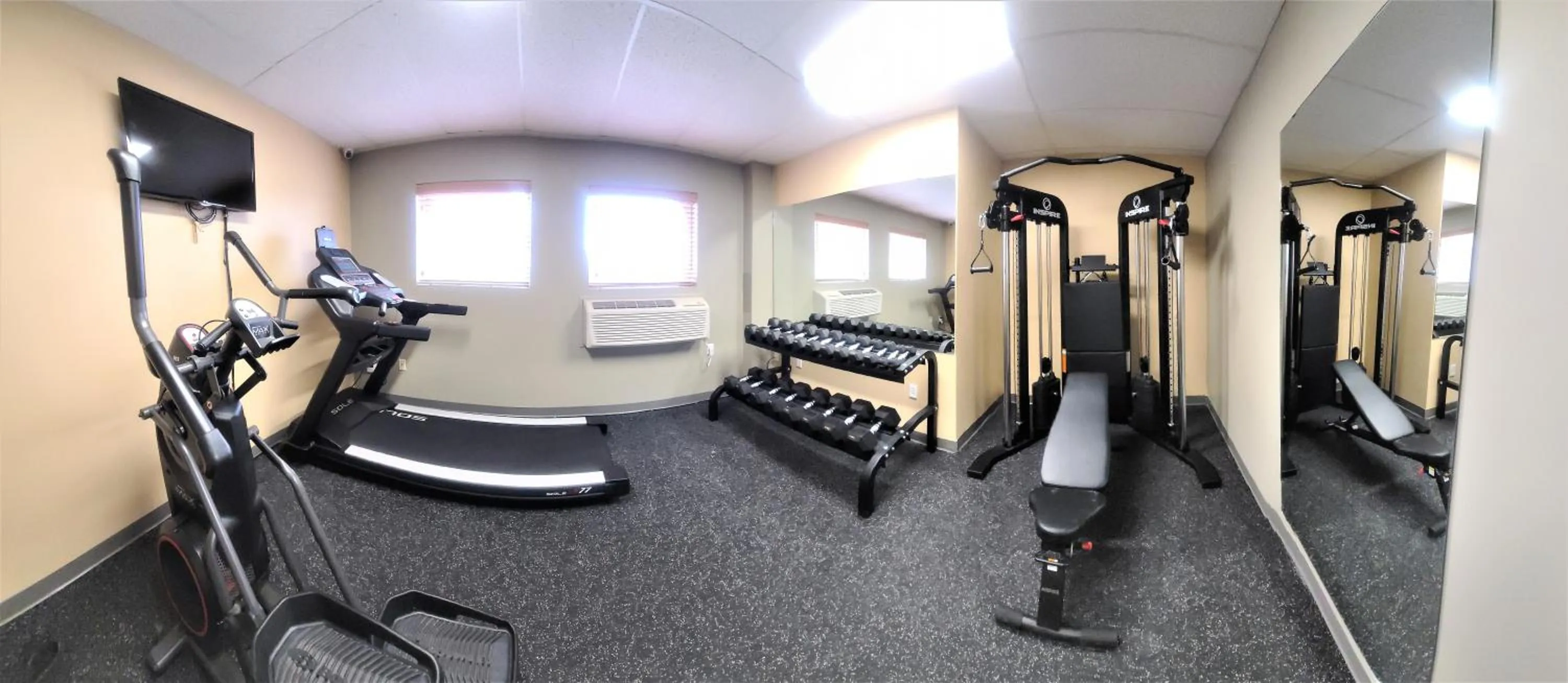 Fitness centre/facilities in Central Suite Hotel
