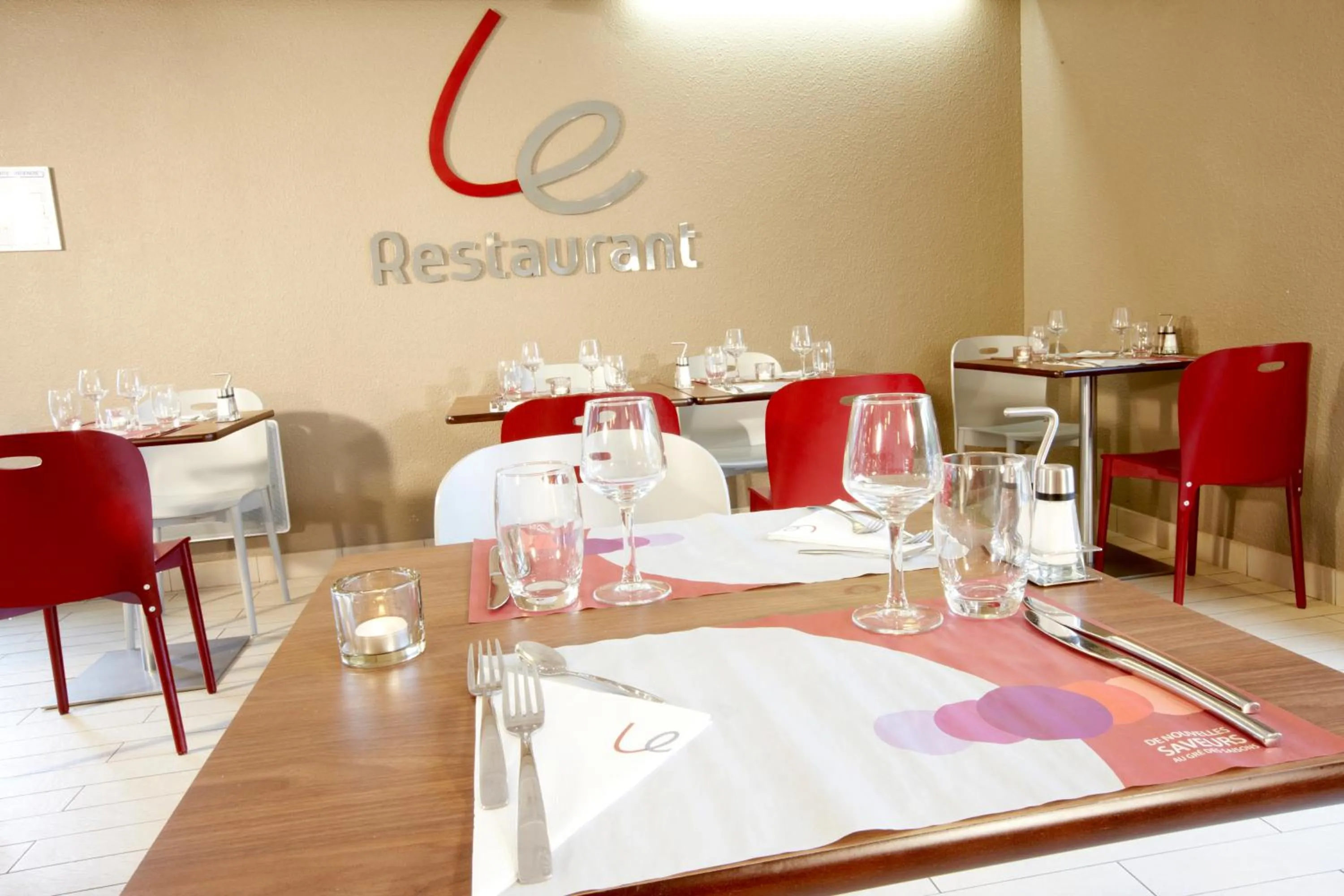 Restaurant/places to eat in Campanile Biarritz