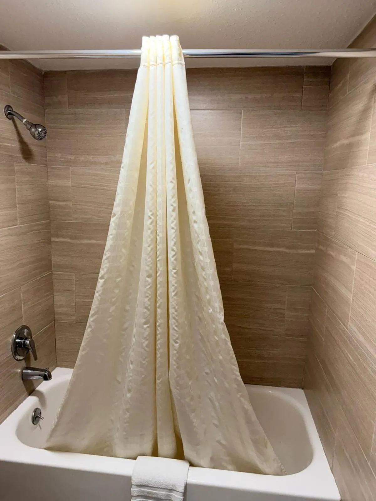 Regency Inn & Suites