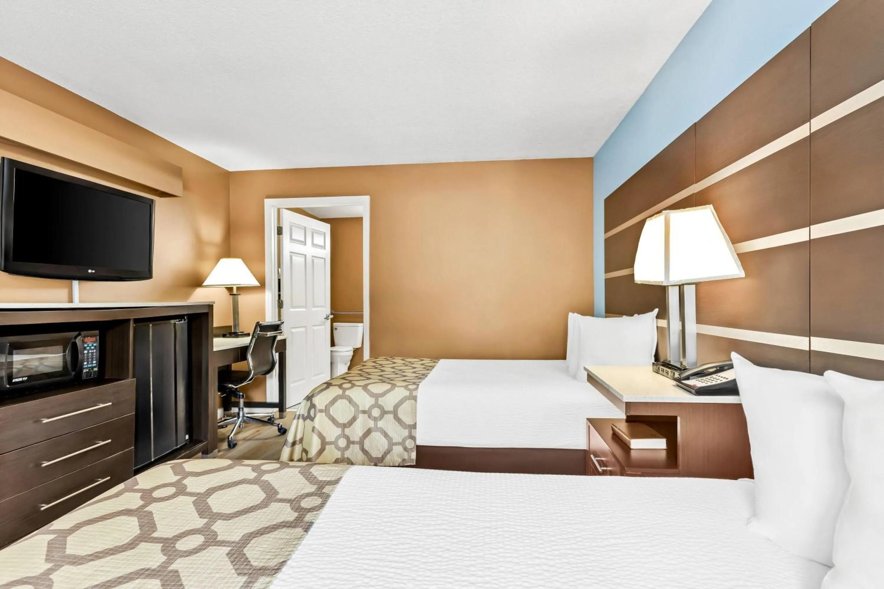 Bed in Baymont by Wyndham Forest City