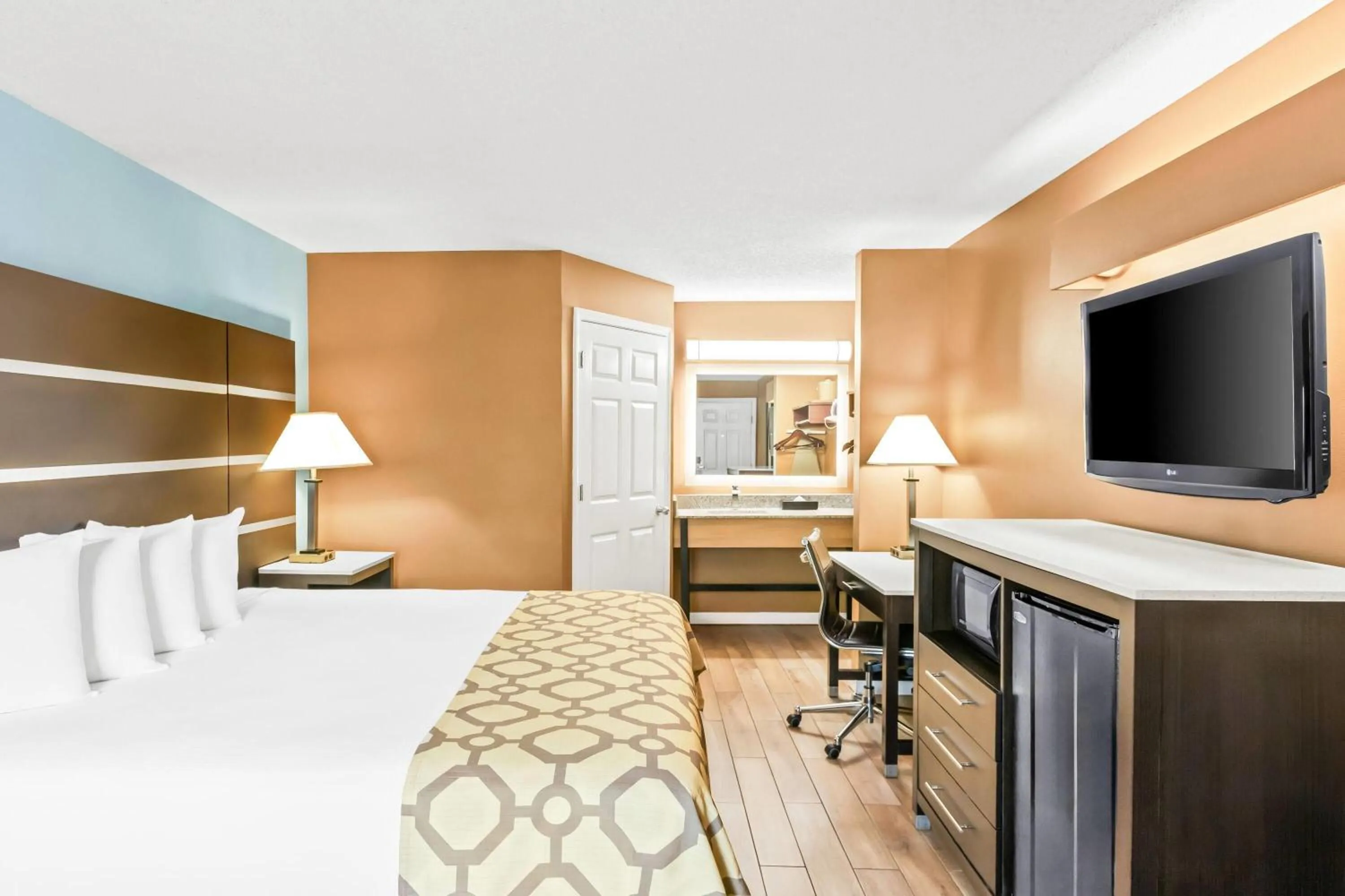 Bed in Baymont by Wyndham Forest City