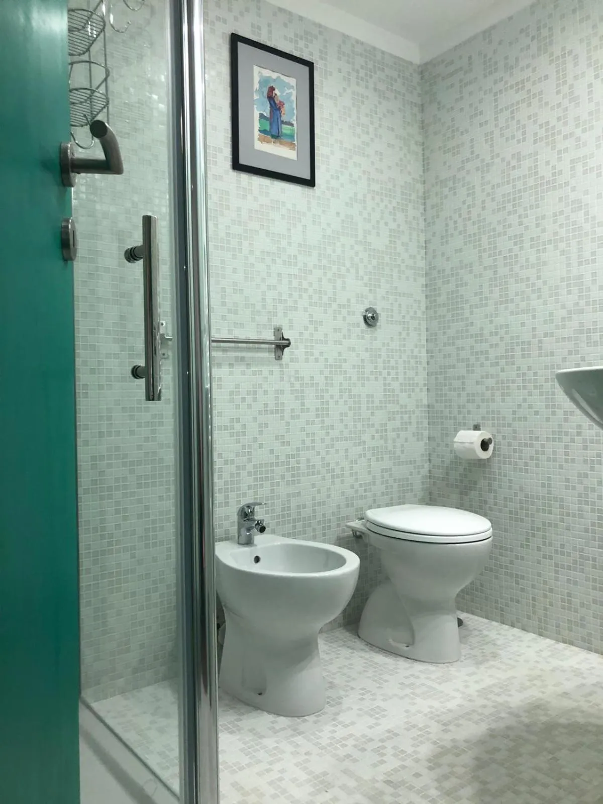 Shower in Starnone Bed&Book