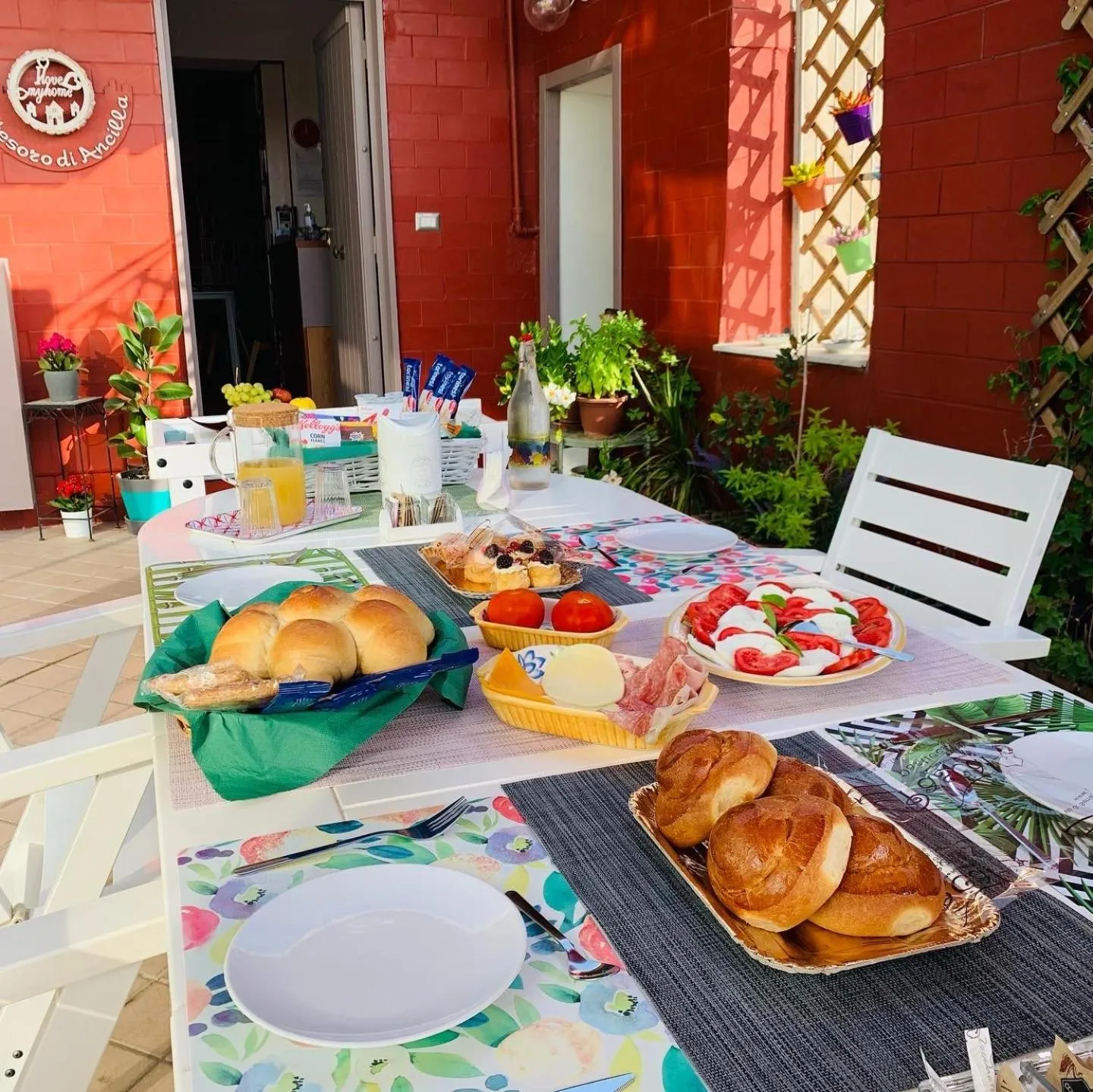 Breakfast in Starnone Bed&Book