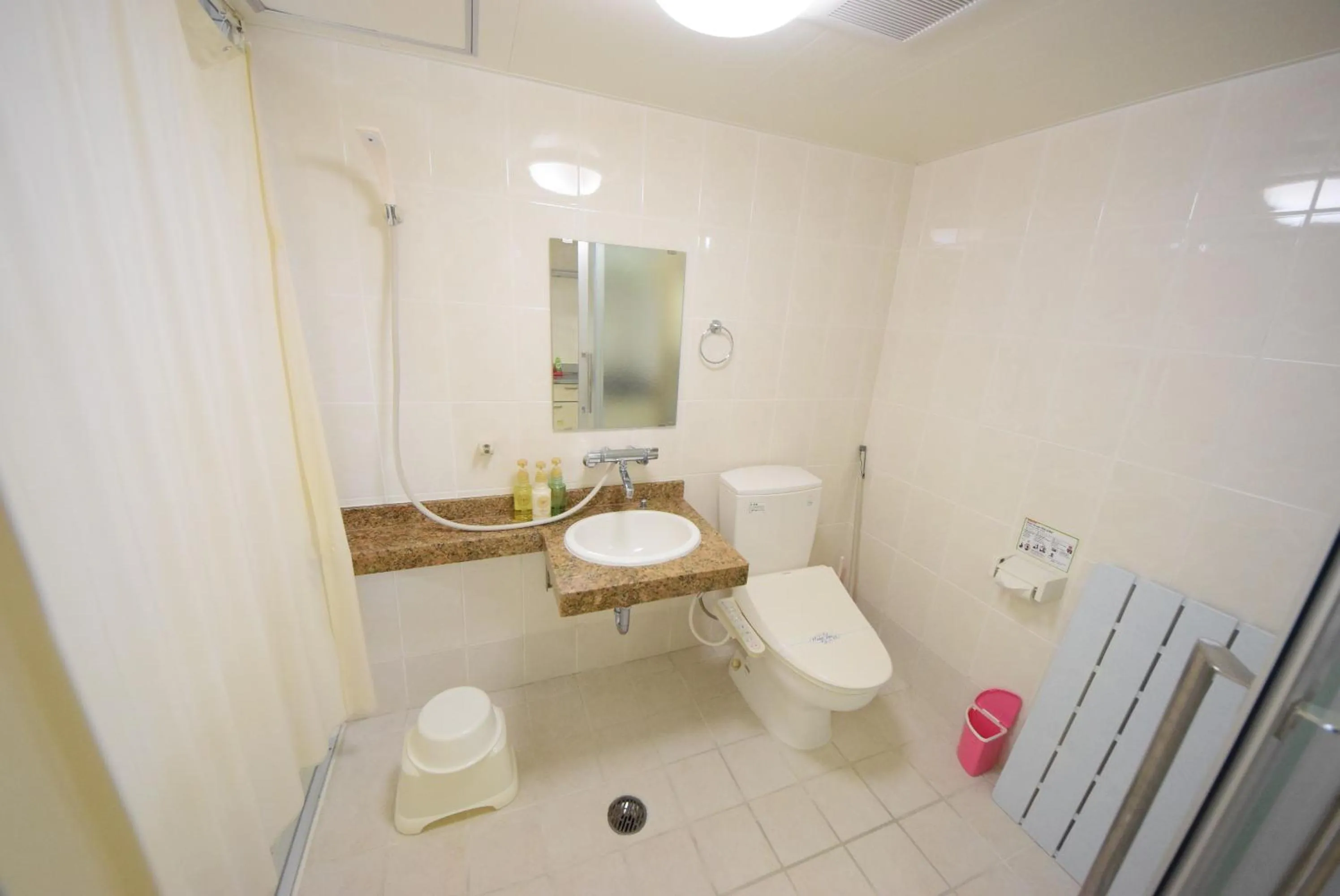 Bathroom in STAY IN SUMUKA Kokusai Street