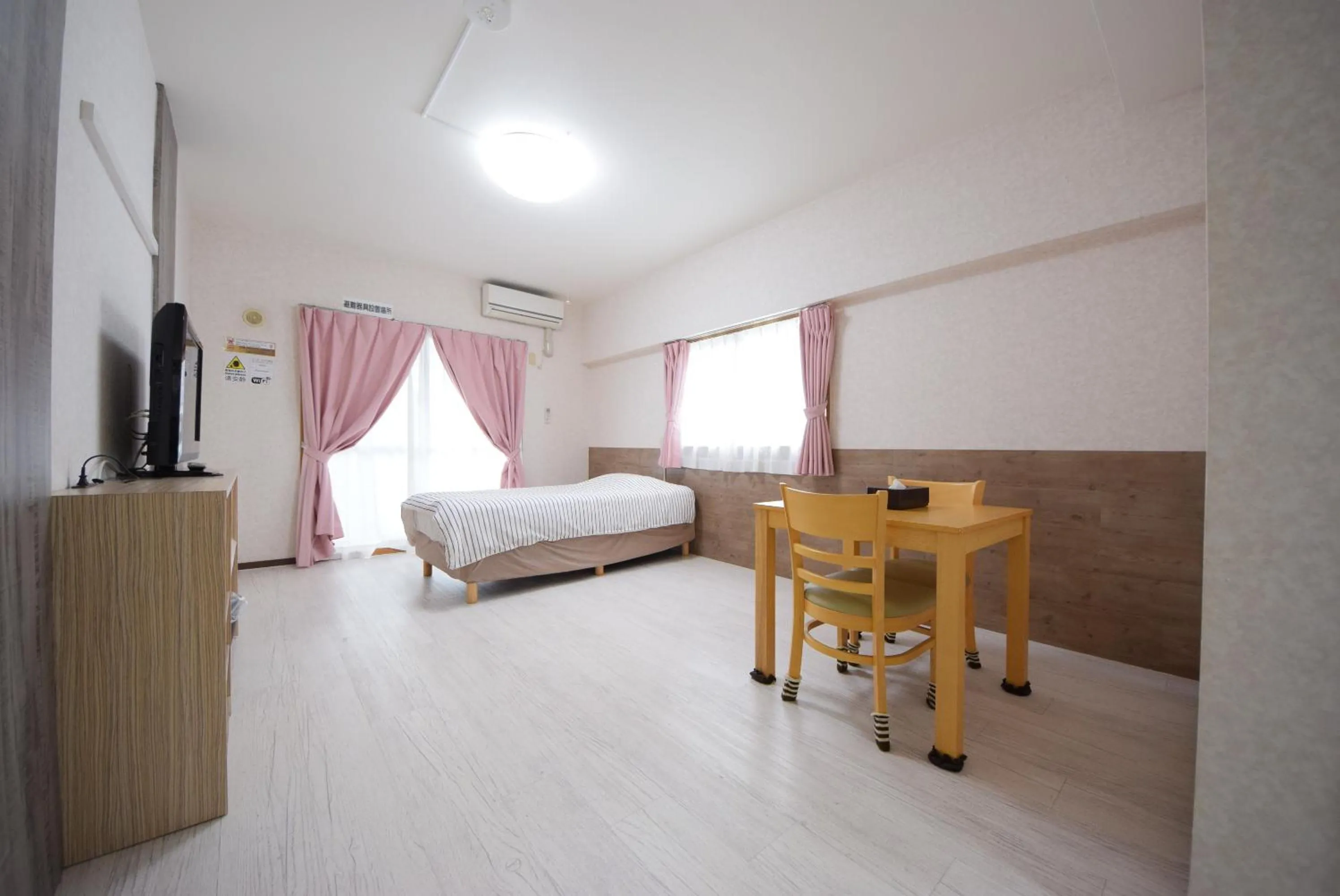 Living room in STAY IN SUMUKA Kokusai Street
