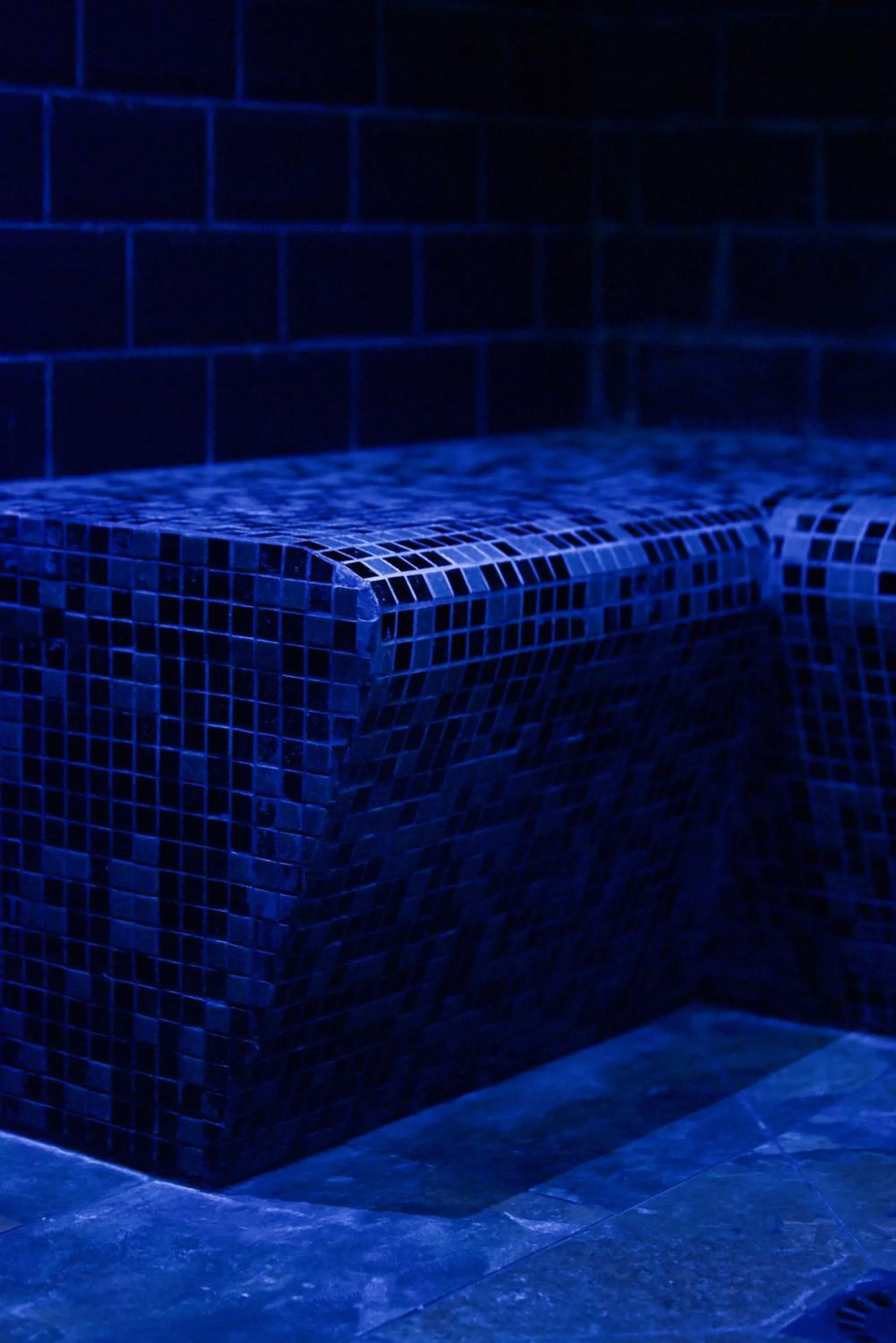 Spa and wellness centre/facilities in The Originals City, Hôtel Rive Droite, Albi "Quartier Madeleine"