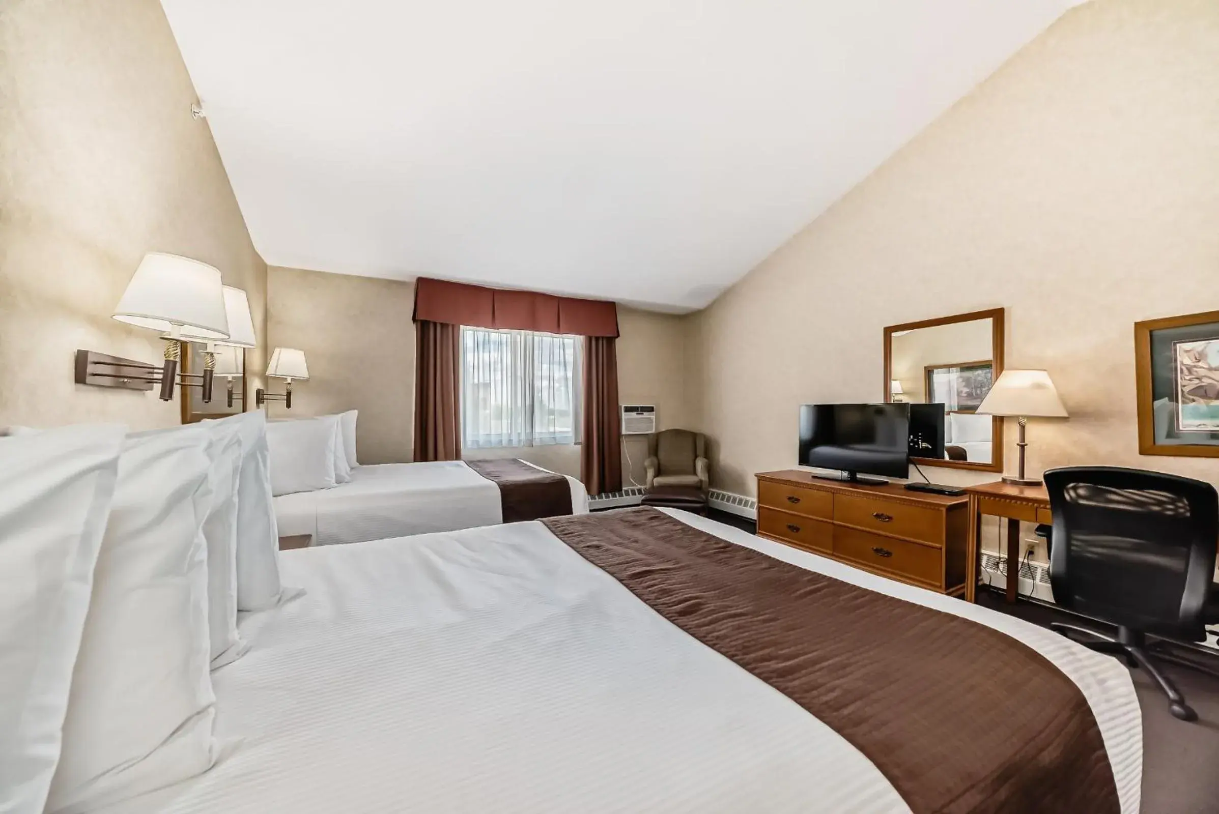 Junior Suite in Stony Plain Inn & Suites Junior Suite in Stony Plain Inn & Suites