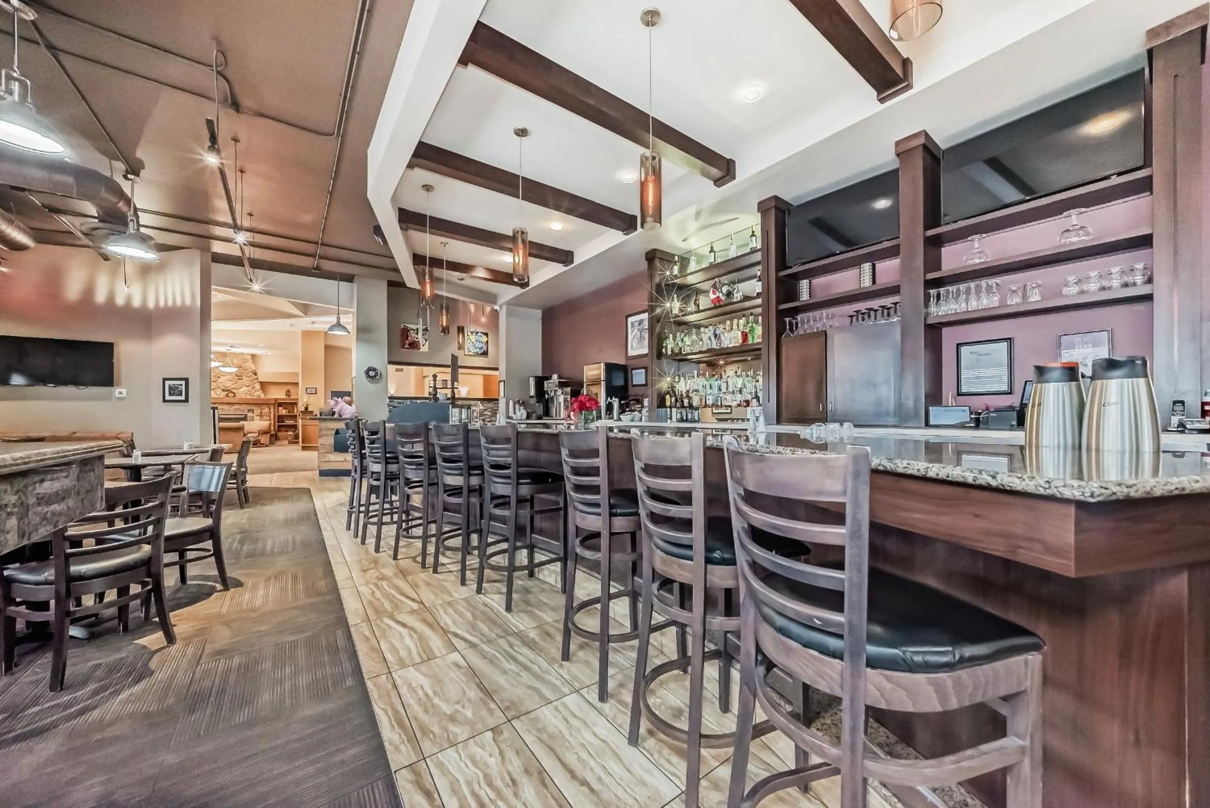 Restaurant/places to eat in Stony Plain Inn & Suites