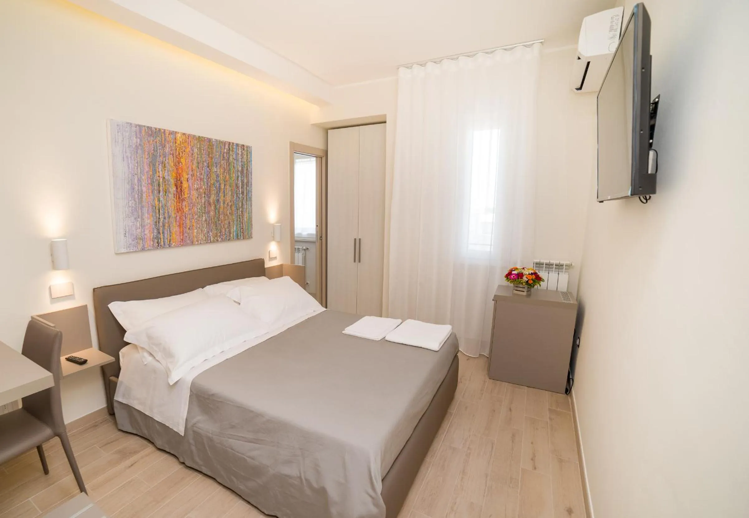 TV and multimedia, Bed in kamilia guestrooms