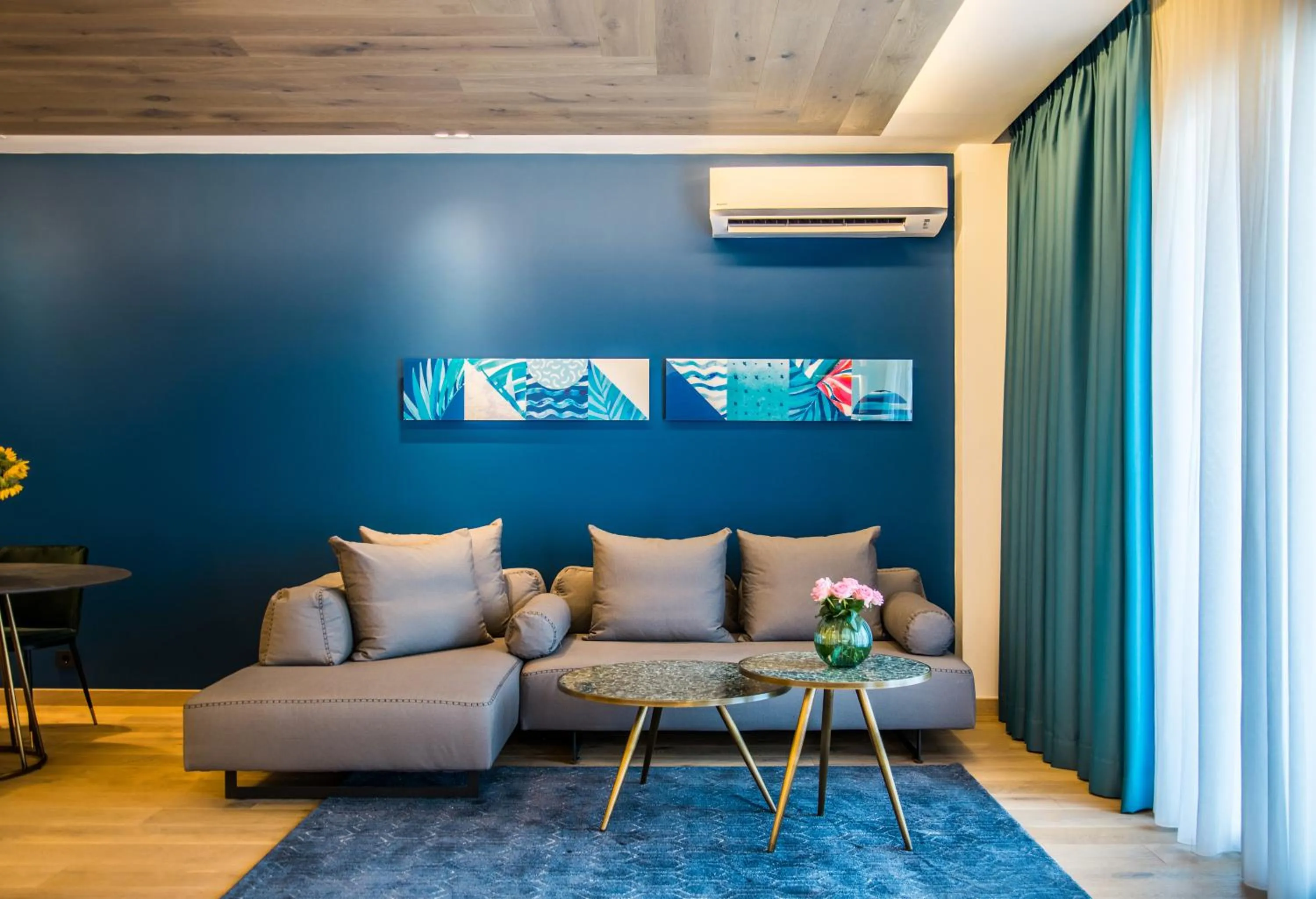 PINACOTA SUITES ATHENS