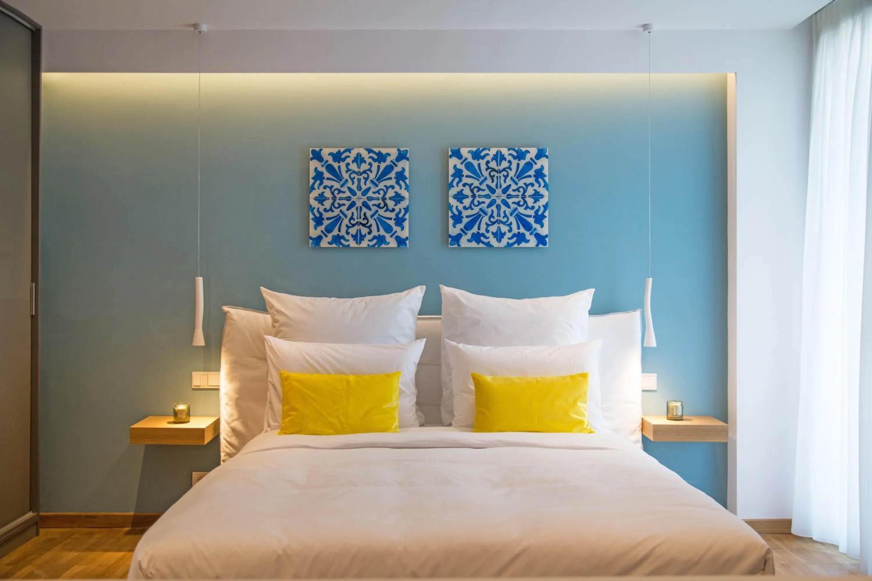 Bed in PINACOTA SUITES ATHENS