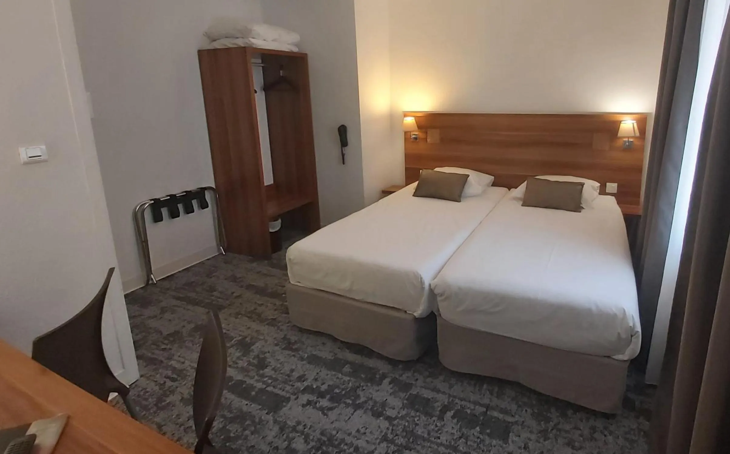 Photo of the whole room, Bed in The Originals City, Hôtel Colmar Gare