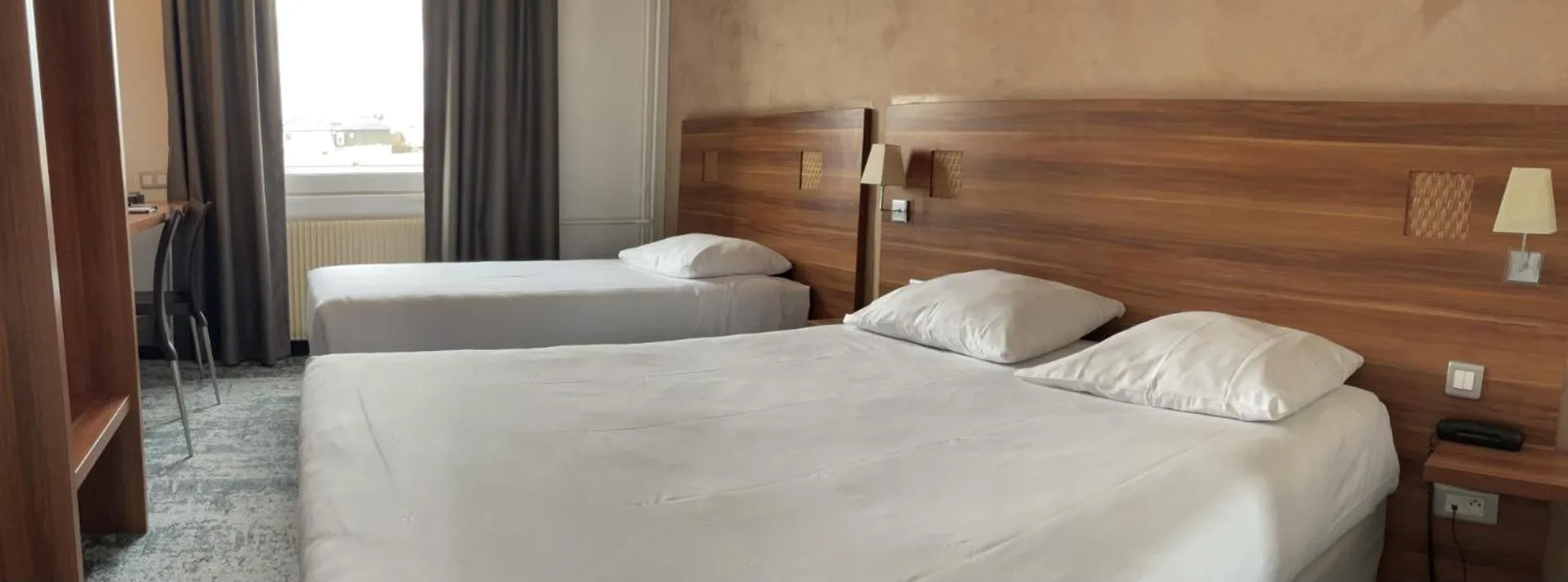 Bed in The Originals City, Hôtel Colmar Gare