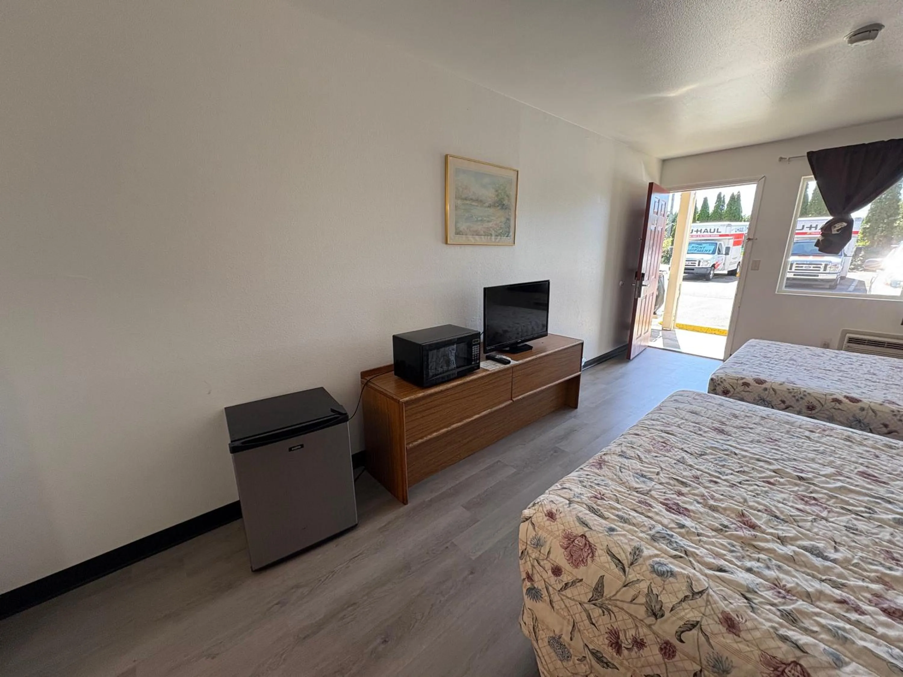 TV and multimedia, Bed in Fairground Inn