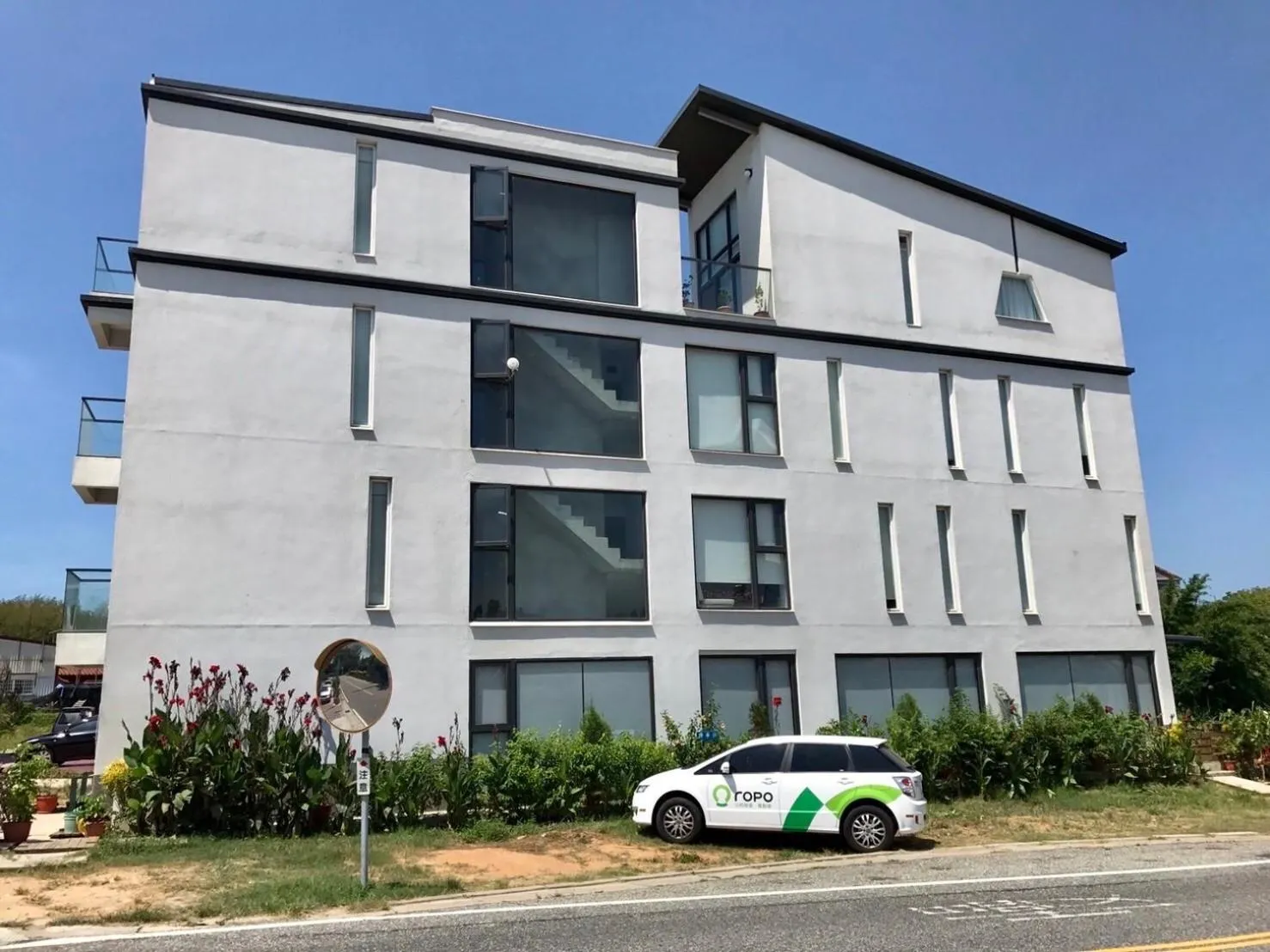 Property building in 依山村驛Yishan Village