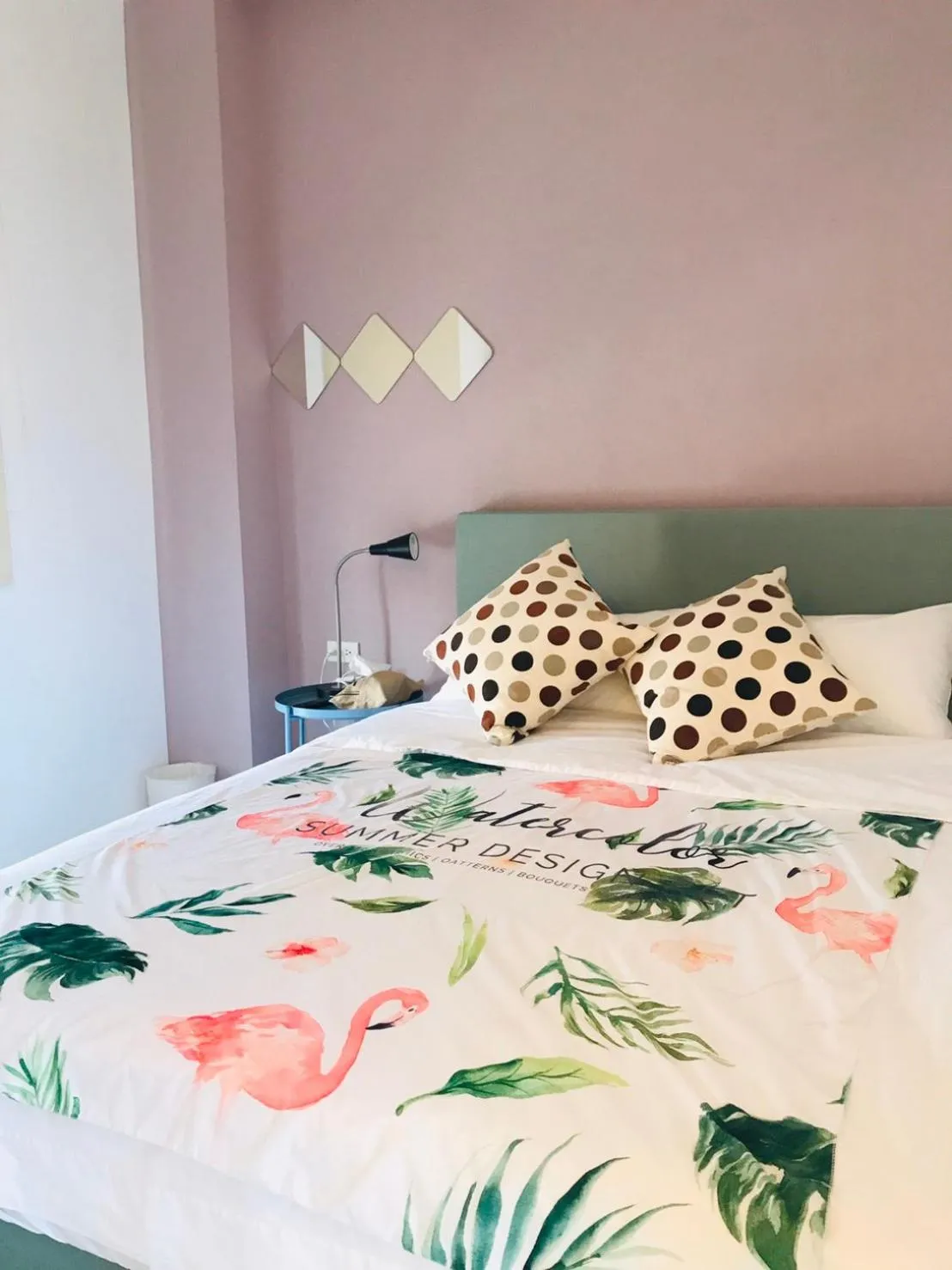 Bed in 依山村驛Yishan Village