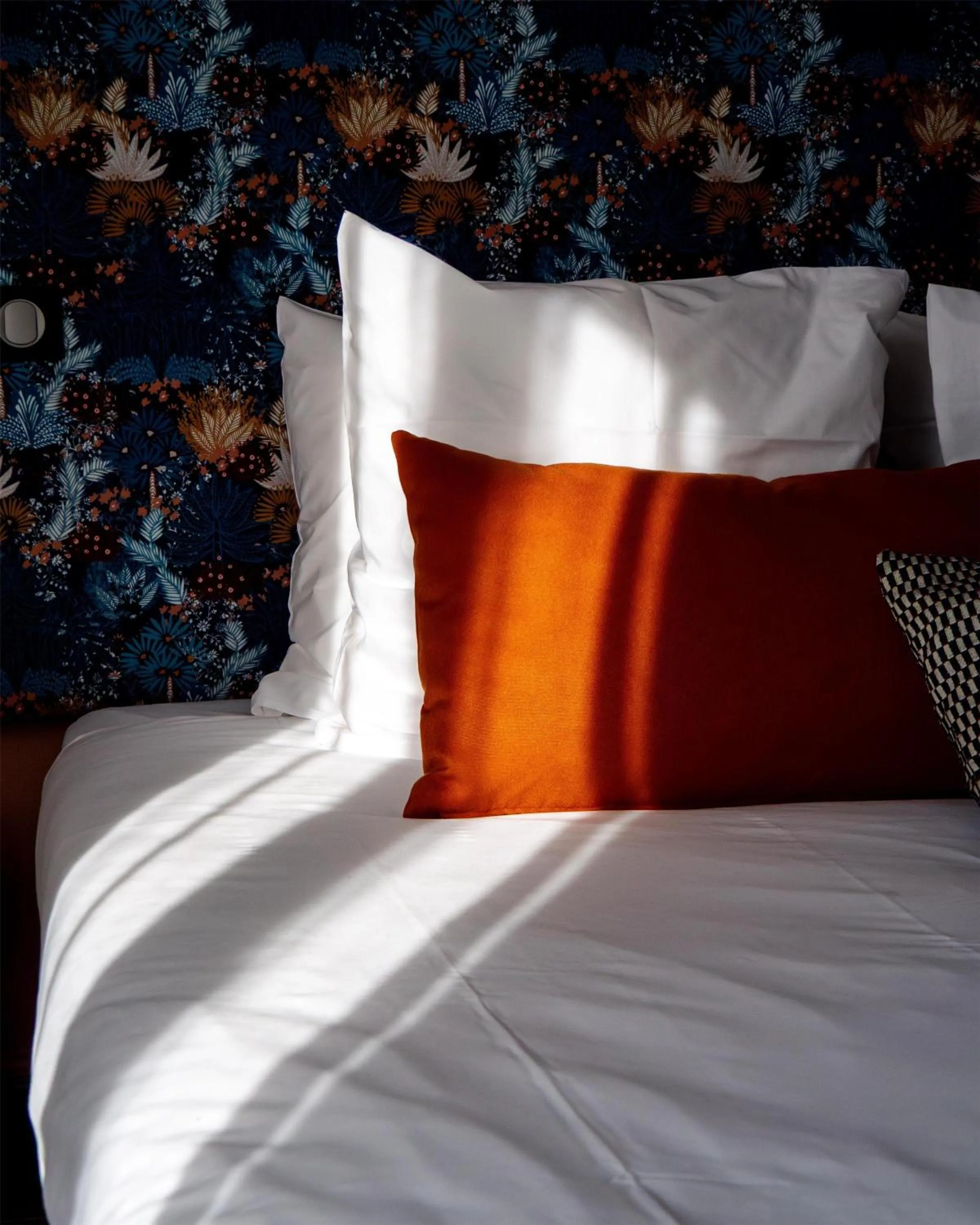 Bedroom, Bed in Hotel de la Bourse, Mulhouse Gare, Sure Hotel Collection by Best Western