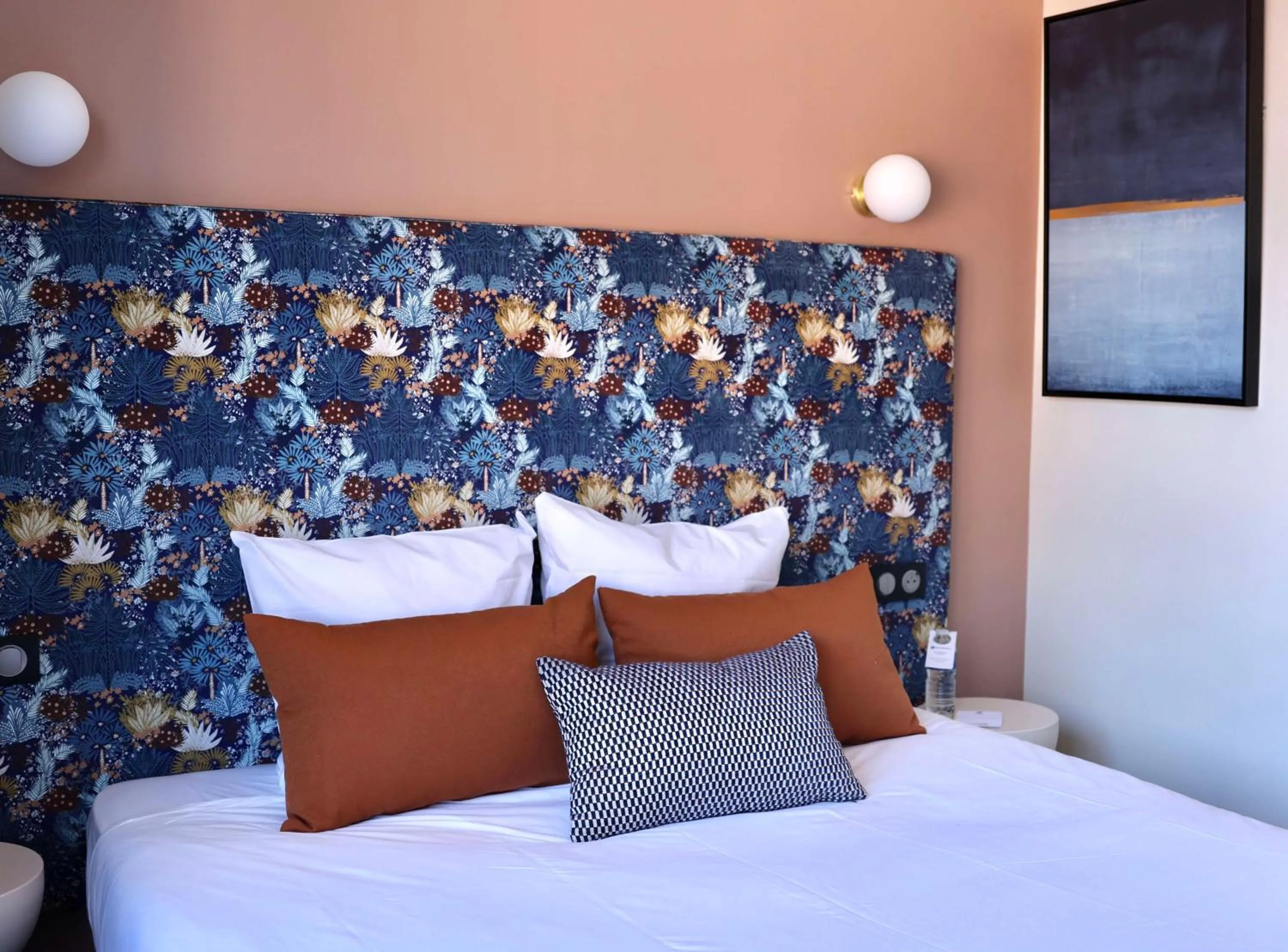 Photo of the whole room, Bed in Best Western Hôtel De La Bourse