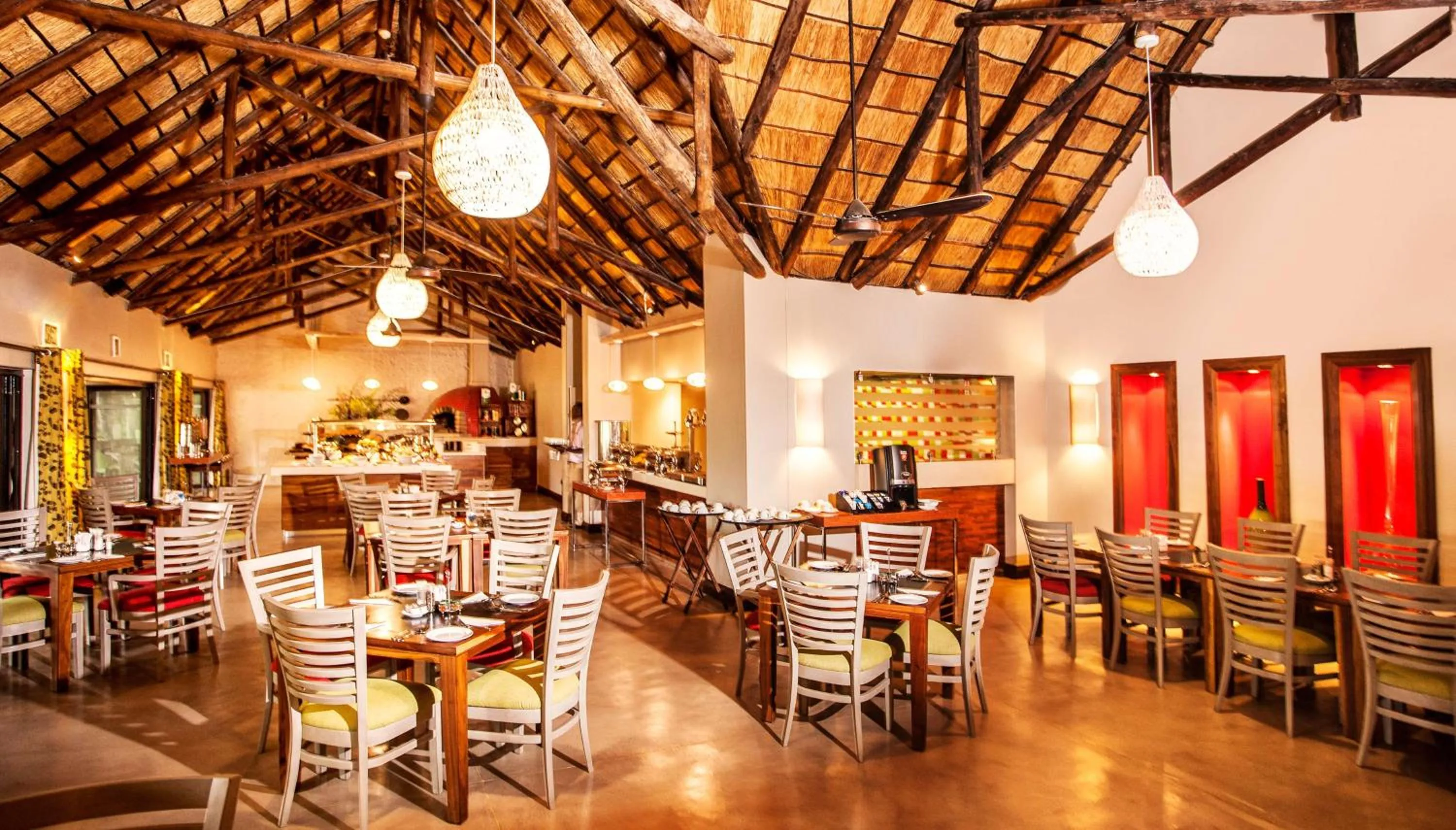 Restaurant/places to eat in Sabi River Sun Resort