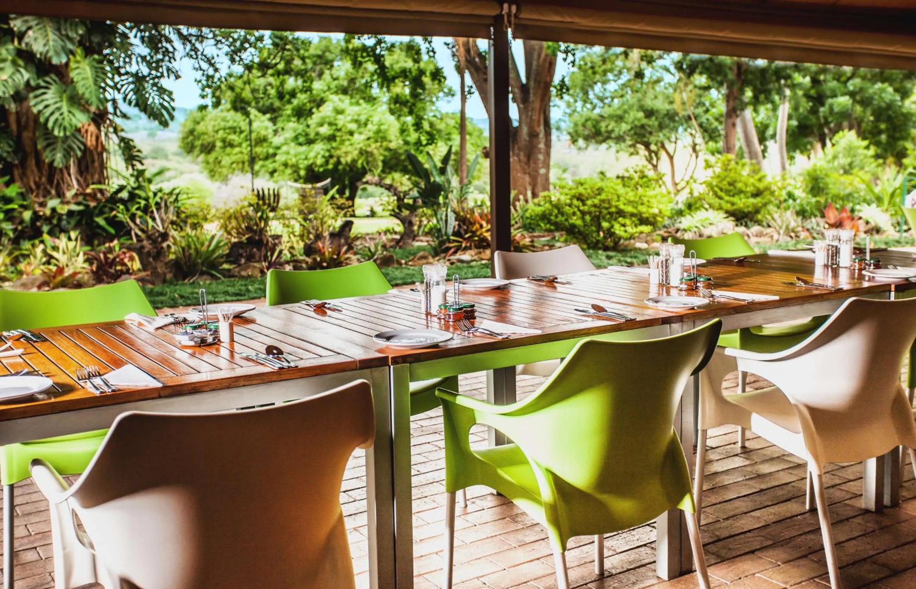 Restaurant/places to eat in Sabi River Sun Resort