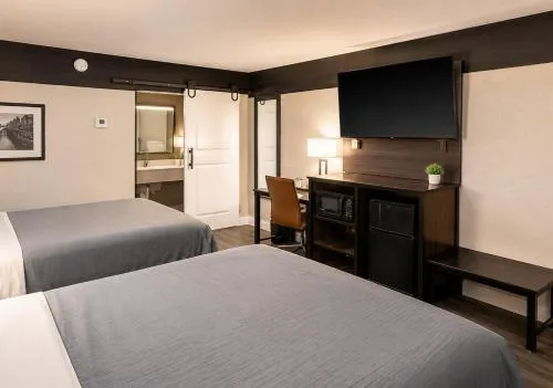 LX Hotel, SureStay Collection by Best Western