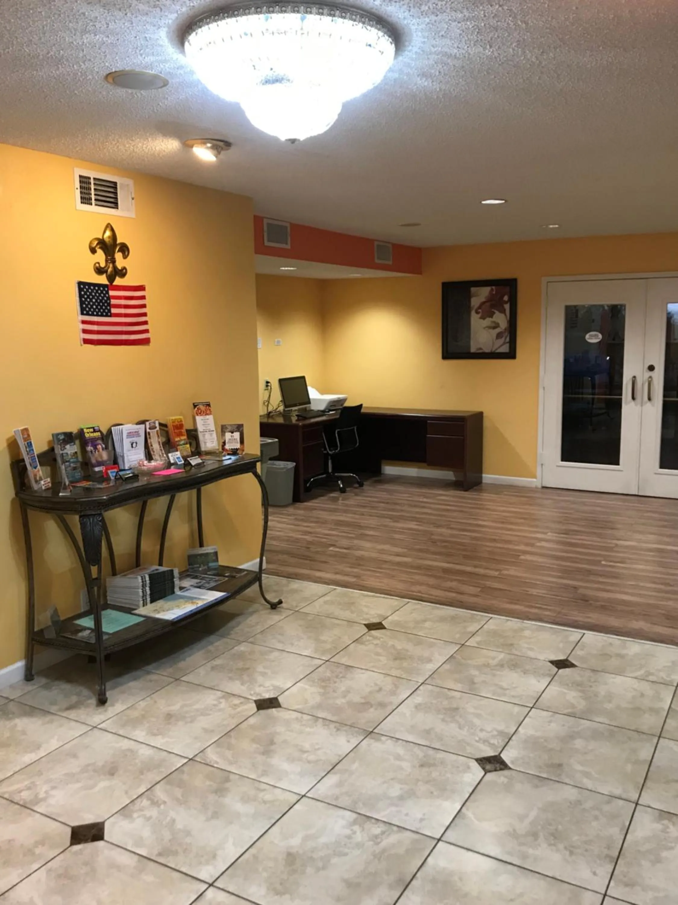 Lobby or reception in Super 8 by Wyndham Slidell