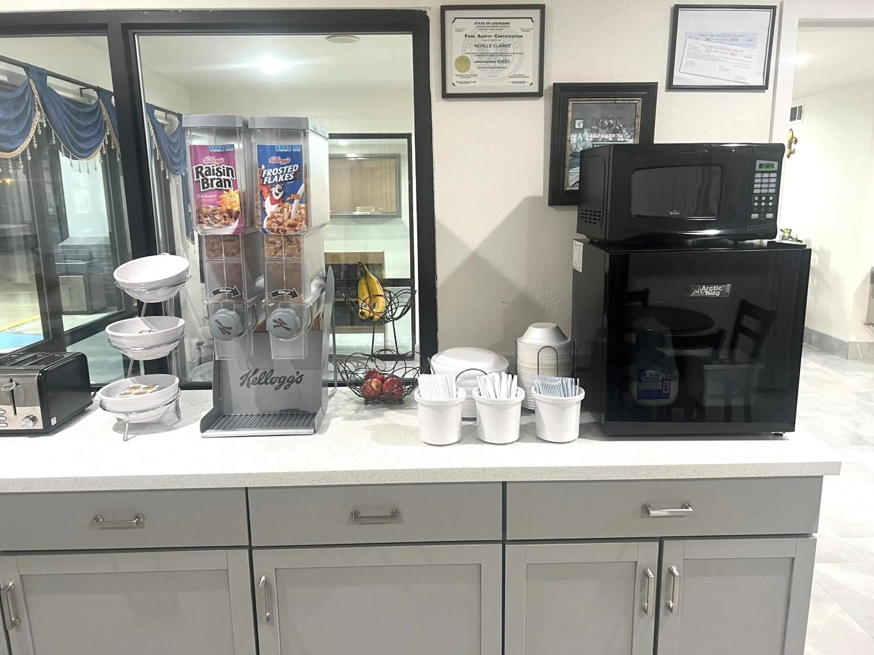 Breakfast in Super 8 by Wyndham Slidell