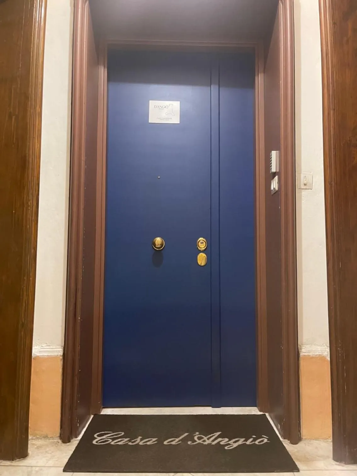 Decorative detail in Casa D'Angiò -Manfredi Homes&Villas