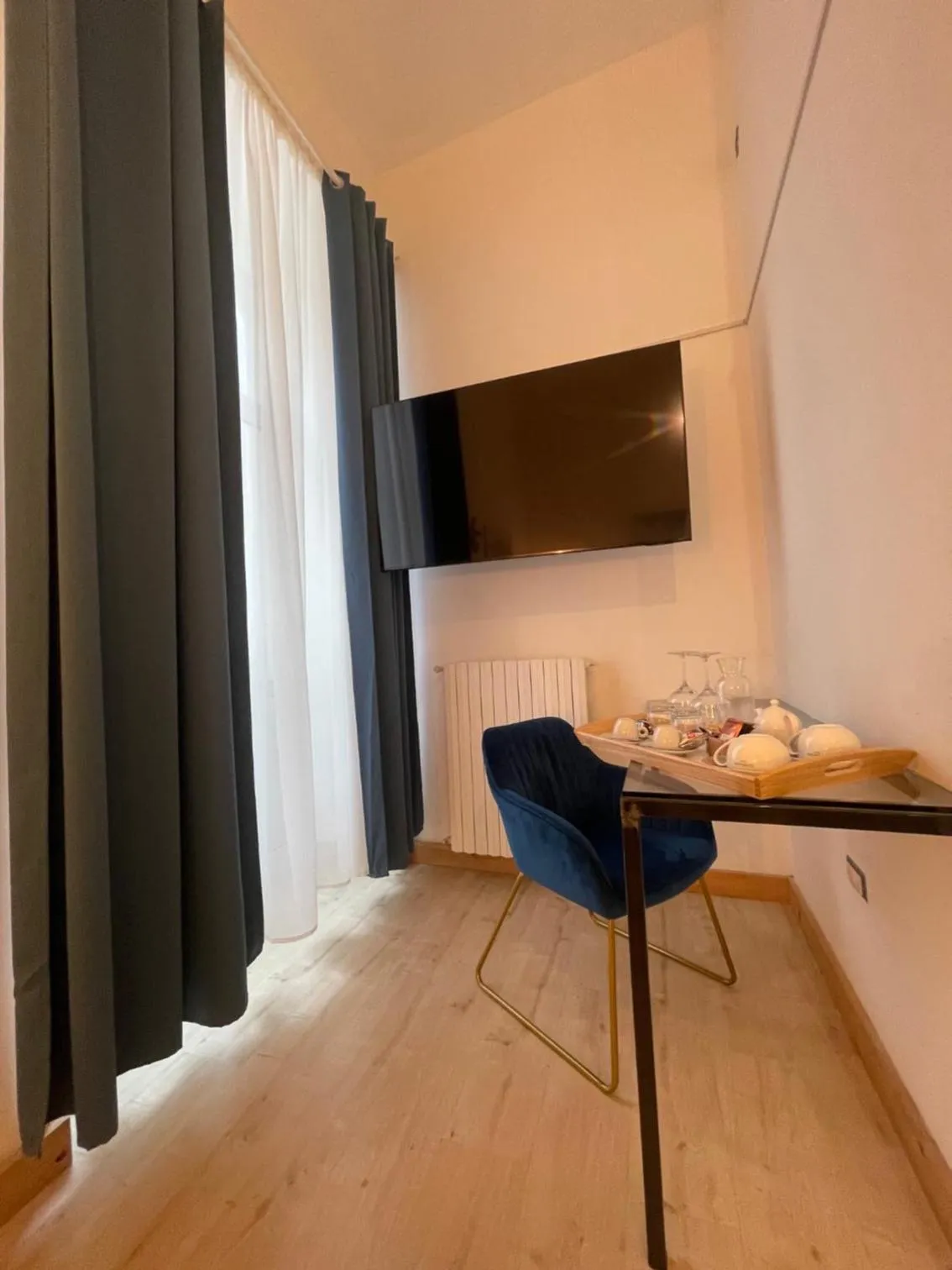 TV and multimedia in Casa D'Angiò -Manfredi Homes&Villas