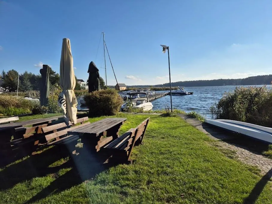 Pensjonat Rybaczówka - noclegi, restauracja, port