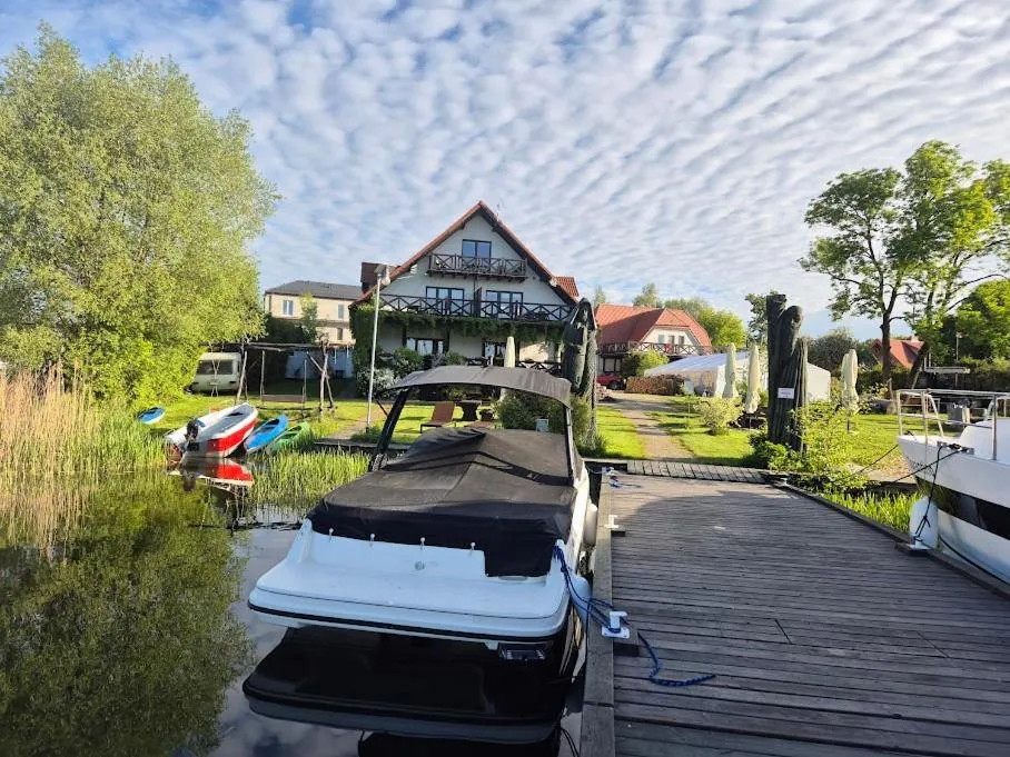 Pensjonat Rybaczówka - noclegi, restauracja, port