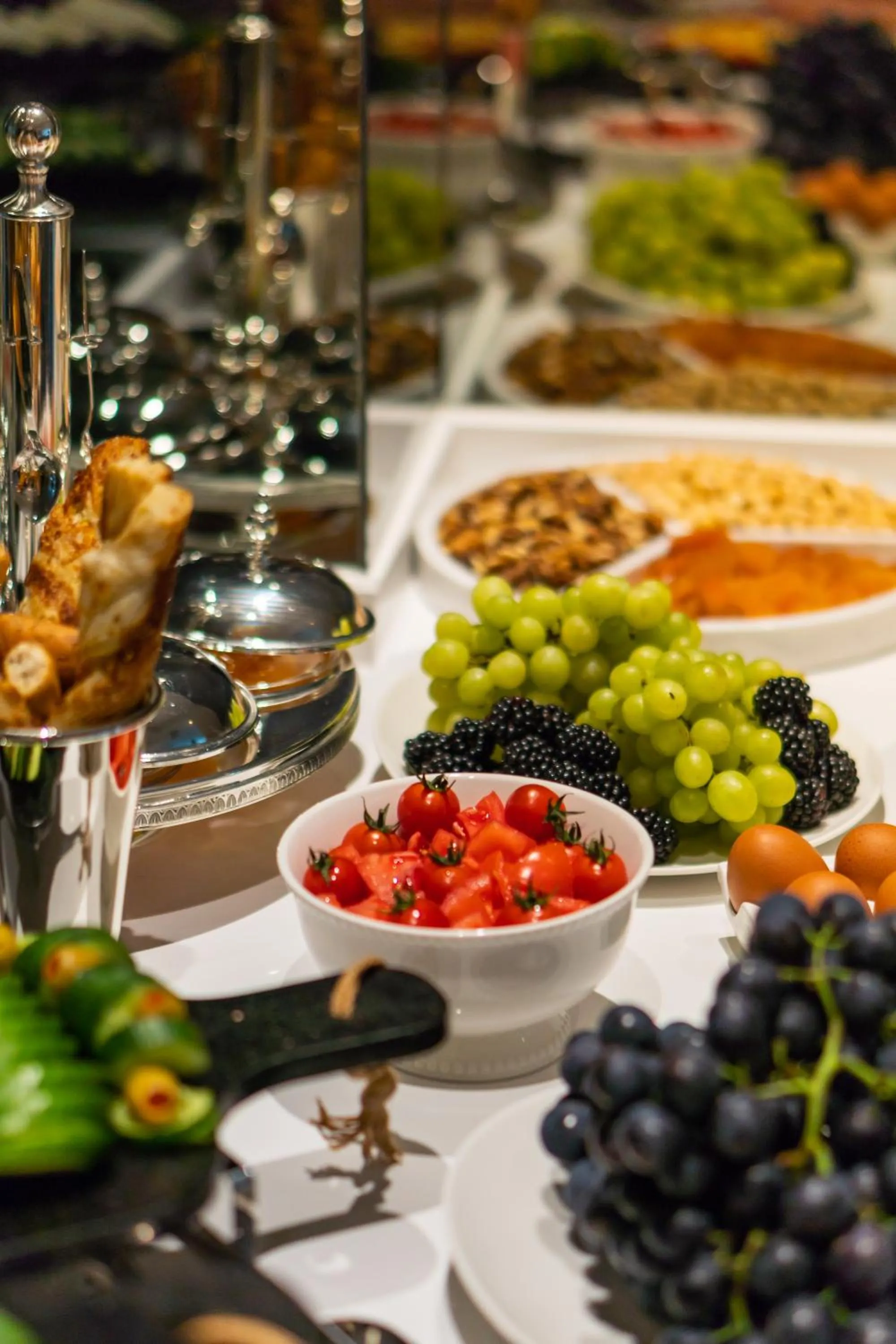 Food and drinks in MEG HOTEL