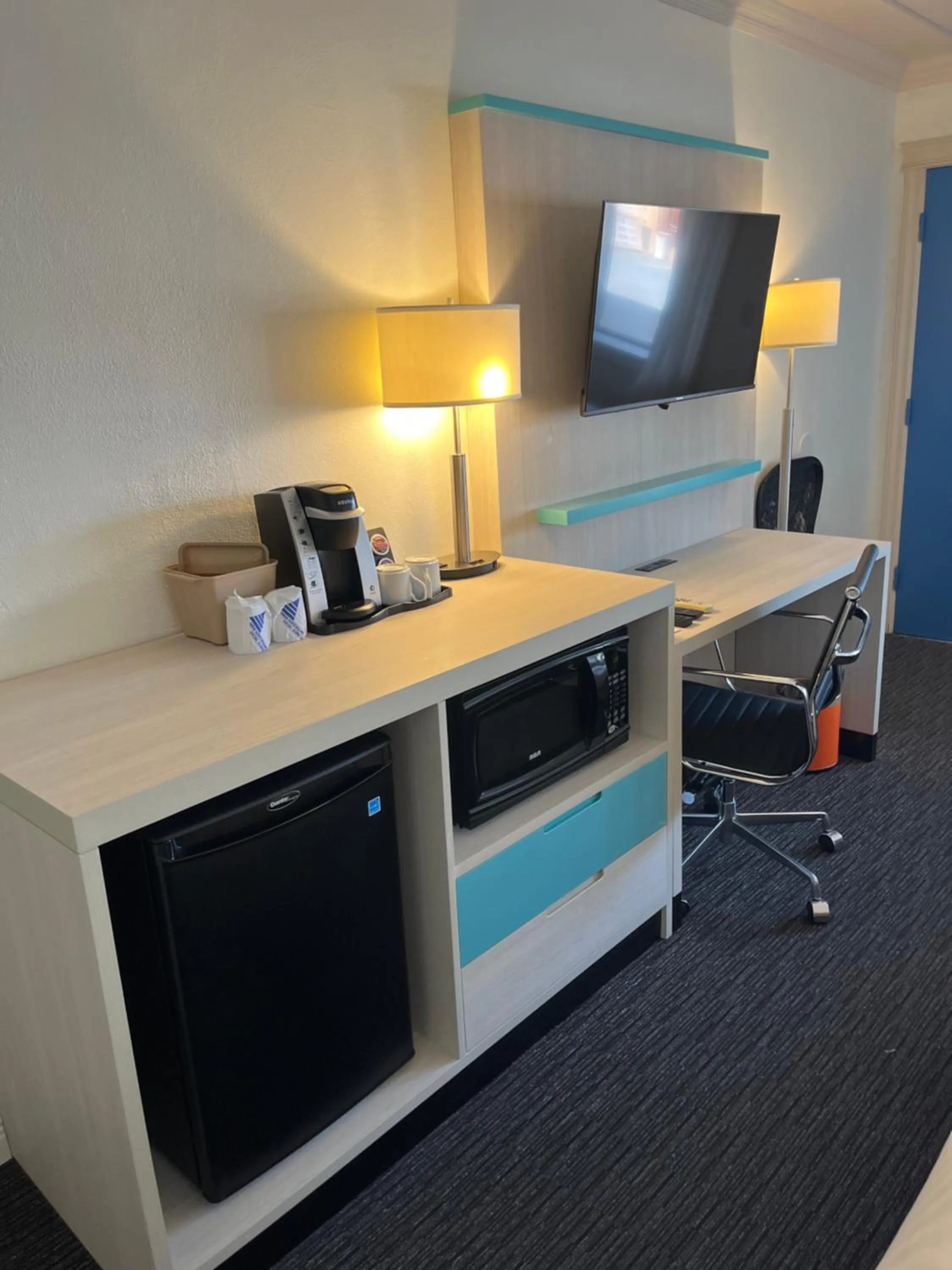 TV and multimedia in Revelstoke Lodge