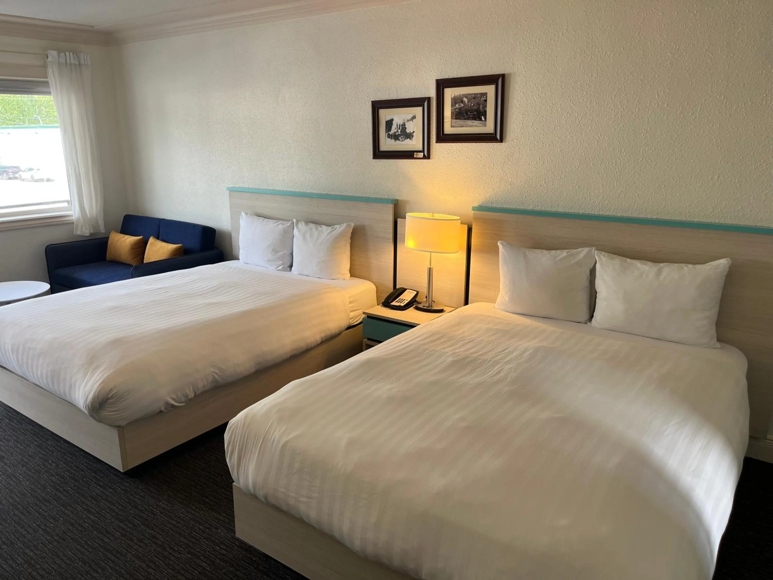 Bed in Revelstoke Lodge