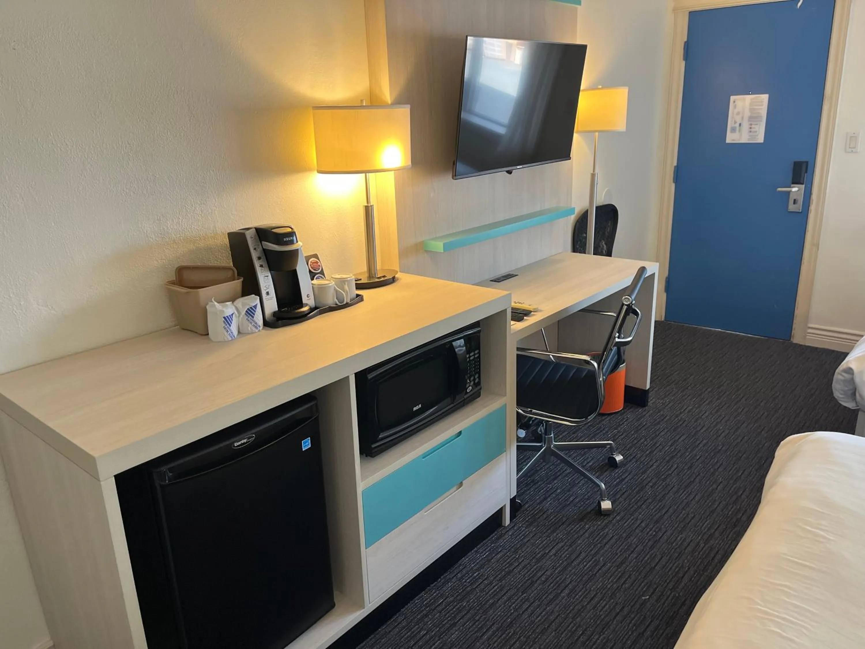 TV and multimedia, Bed in Revelstoke Lodge