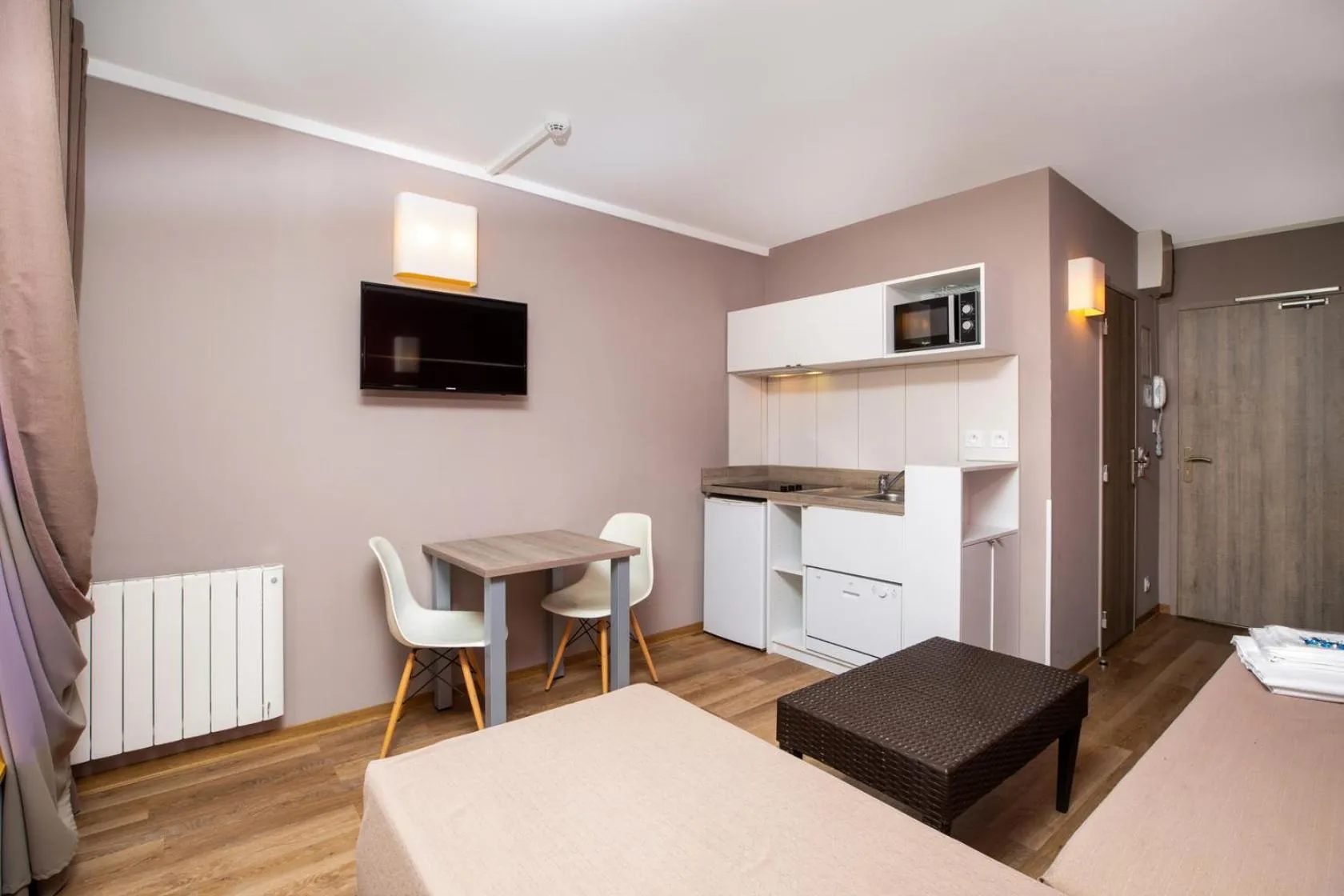 Living room in SOWELL RESIDENCES New Chastillon