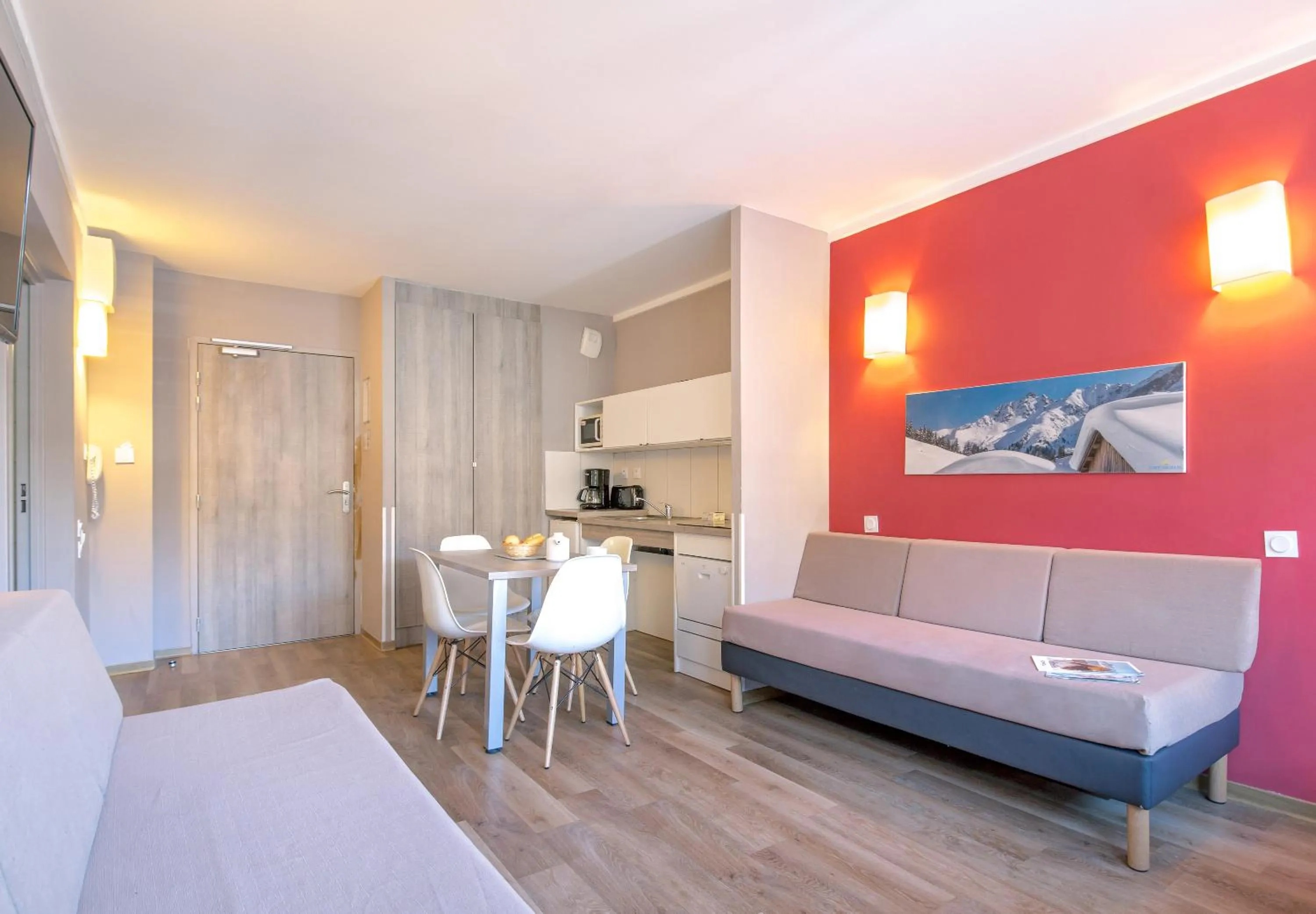 Living room in SOWELL RESIDENCES New Chastillon