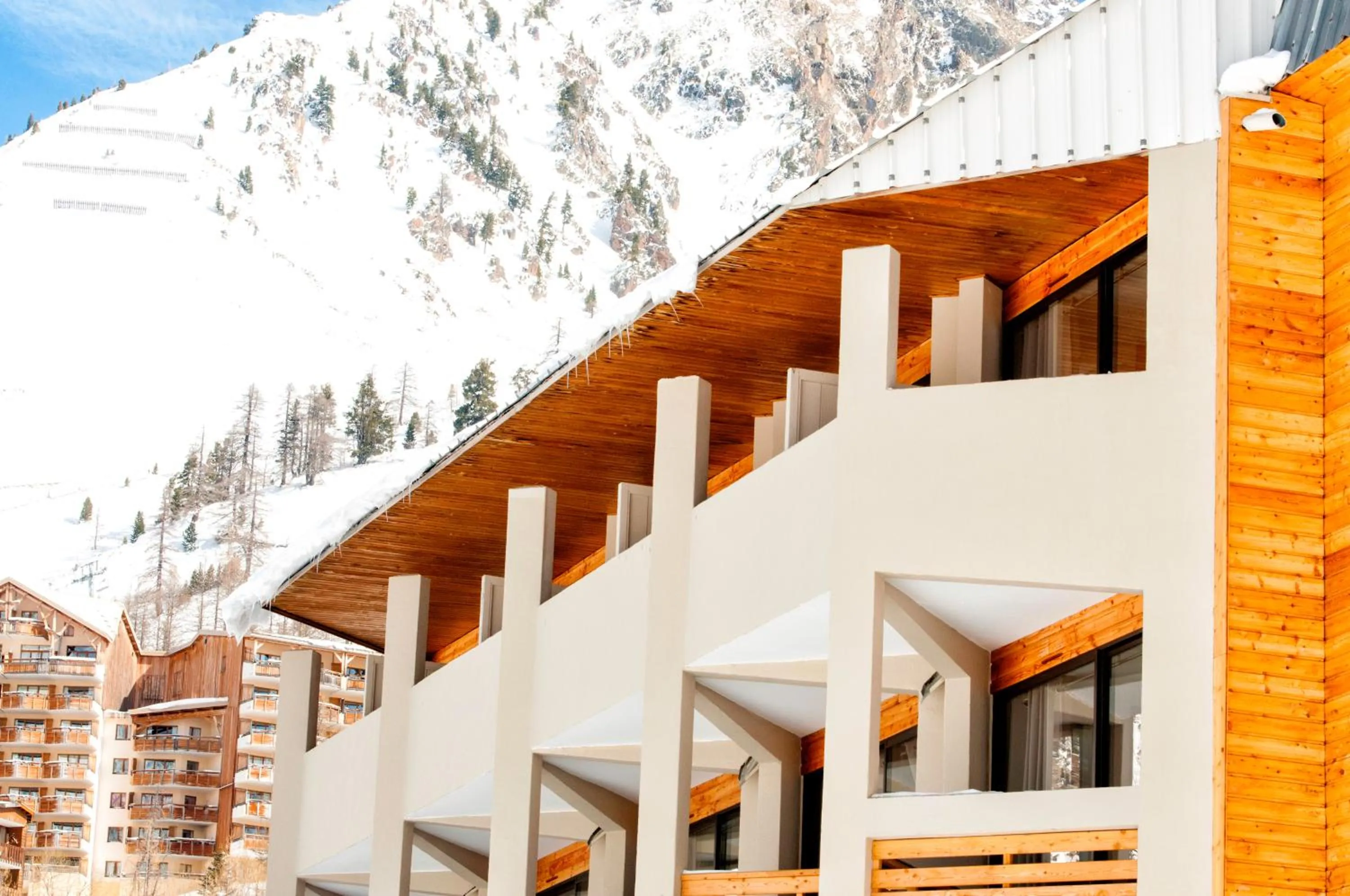 Balcony/Terrace in SOWELL RESIDENCES New Chastillon