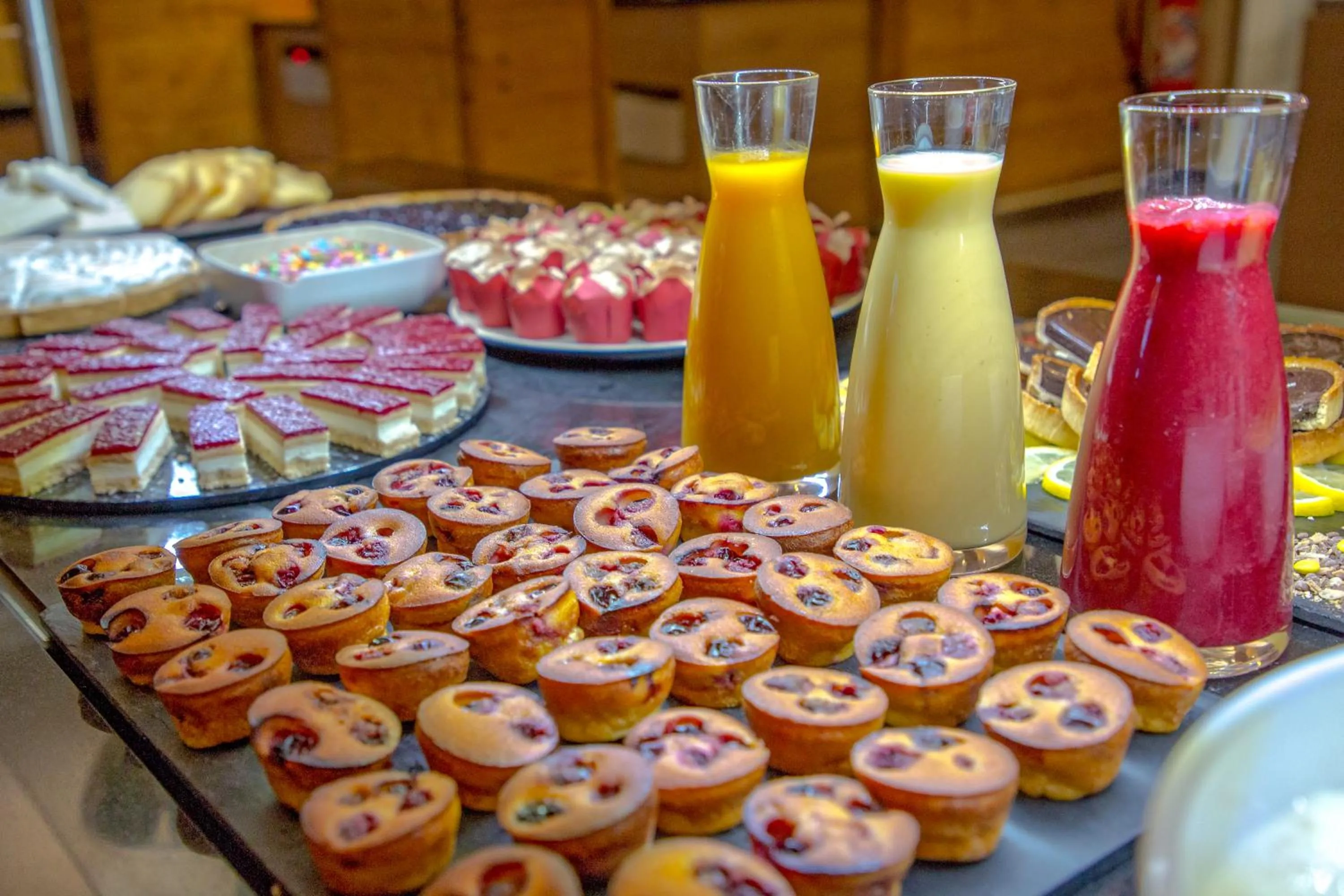 Restaurant/places to eat in SOWELL HOTELS Le Pas du Loup