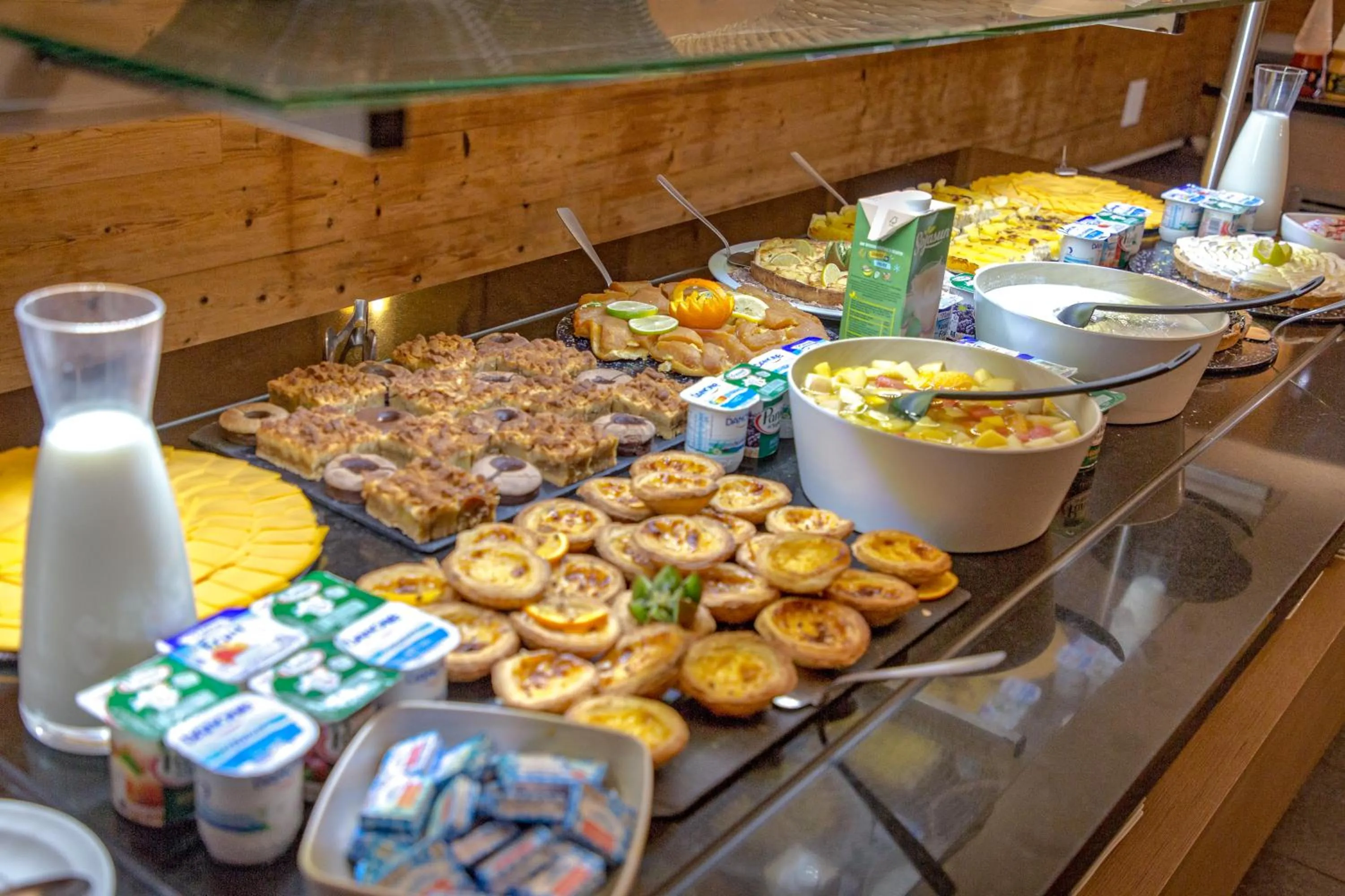 Restaurant/places to eat in SOWELL HOTELS Le Pas du Loup