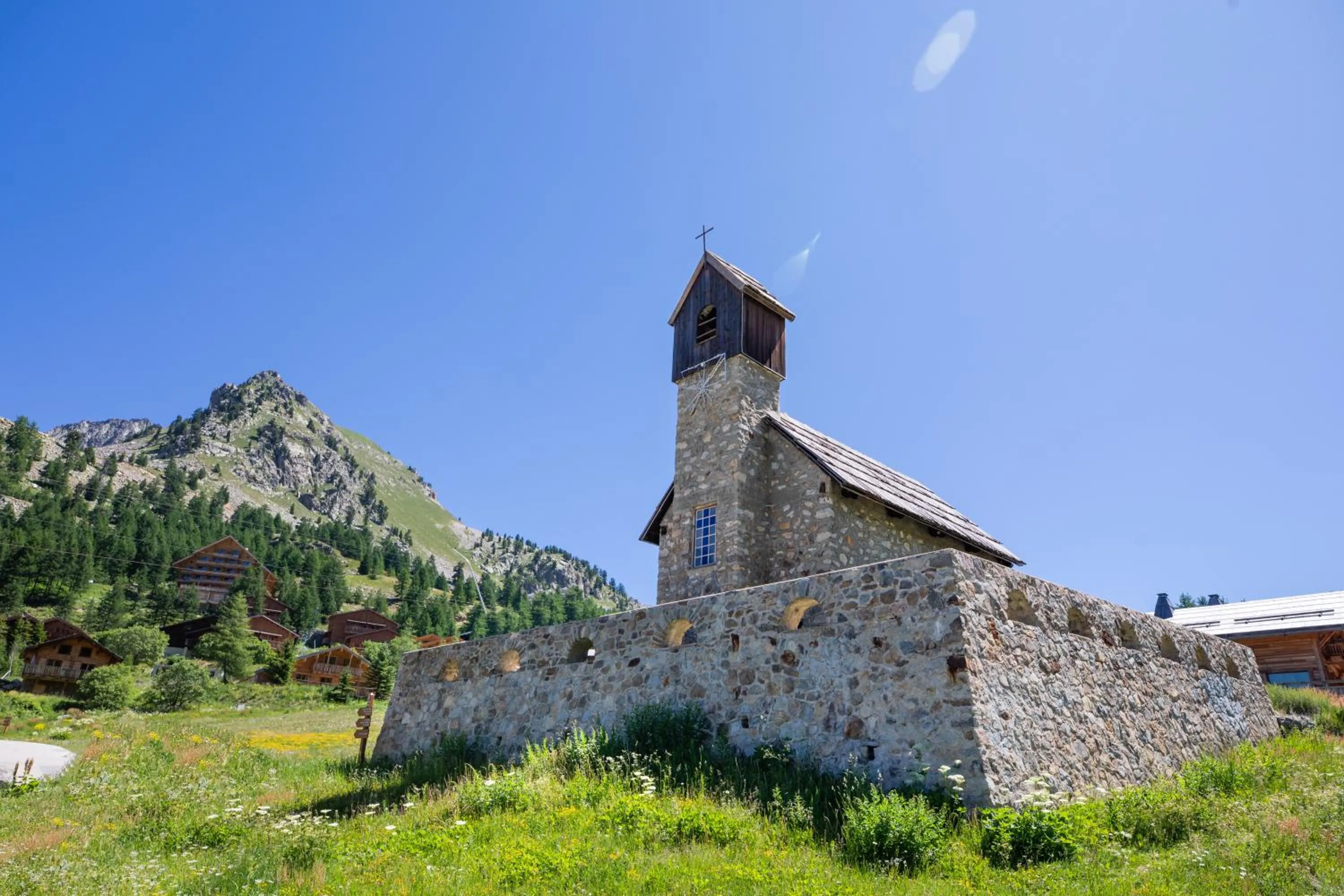 Nearby landmark in SOWELL HOTELS Le Pas du Loup