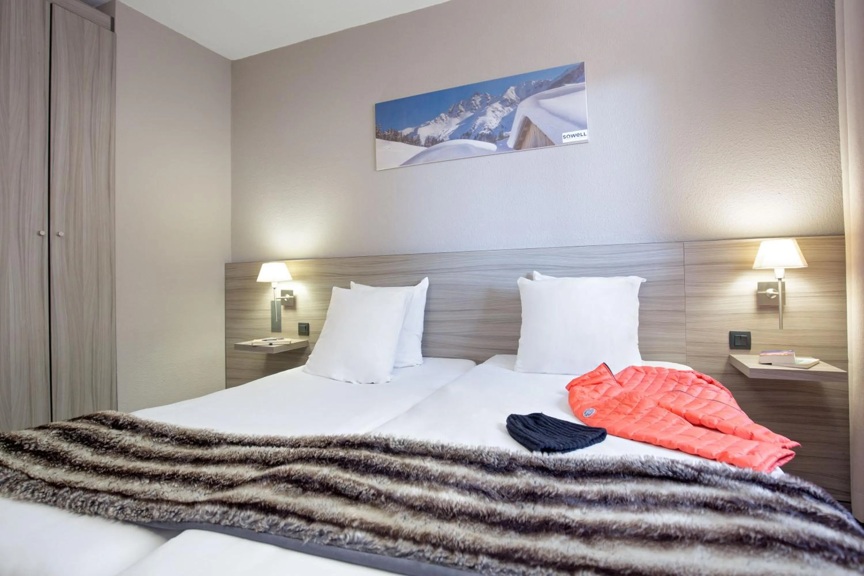 Bedroom, Bed in SOWELL Family Les Bergers