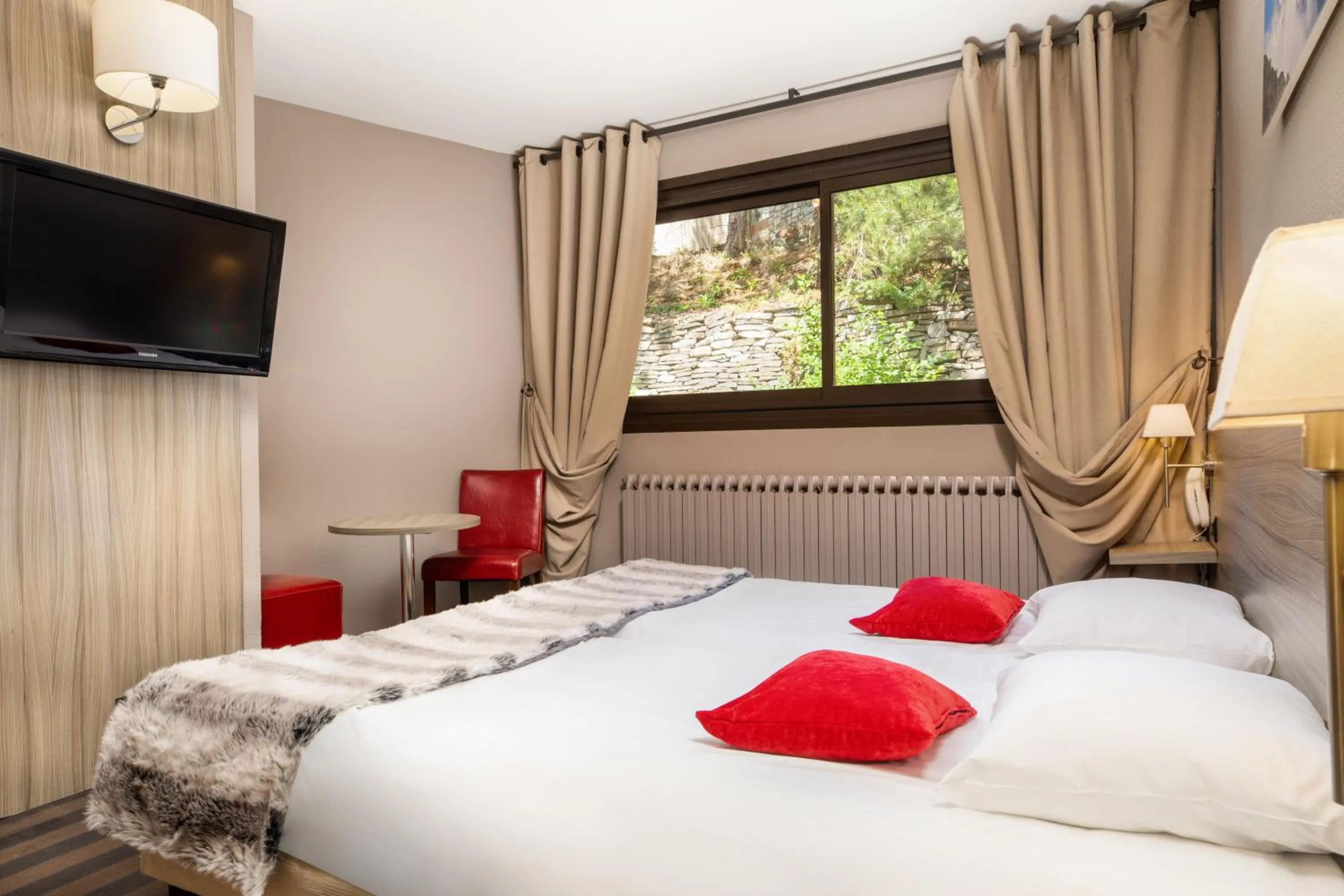 TV and multimedia, Bed in SOWELL Family Les Bergers