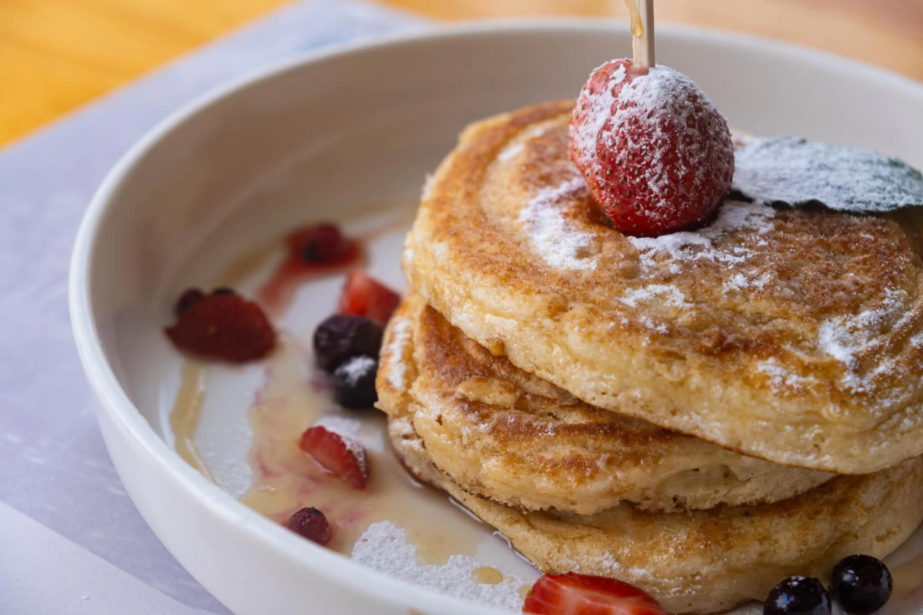 Breakfast in Athenian Foss