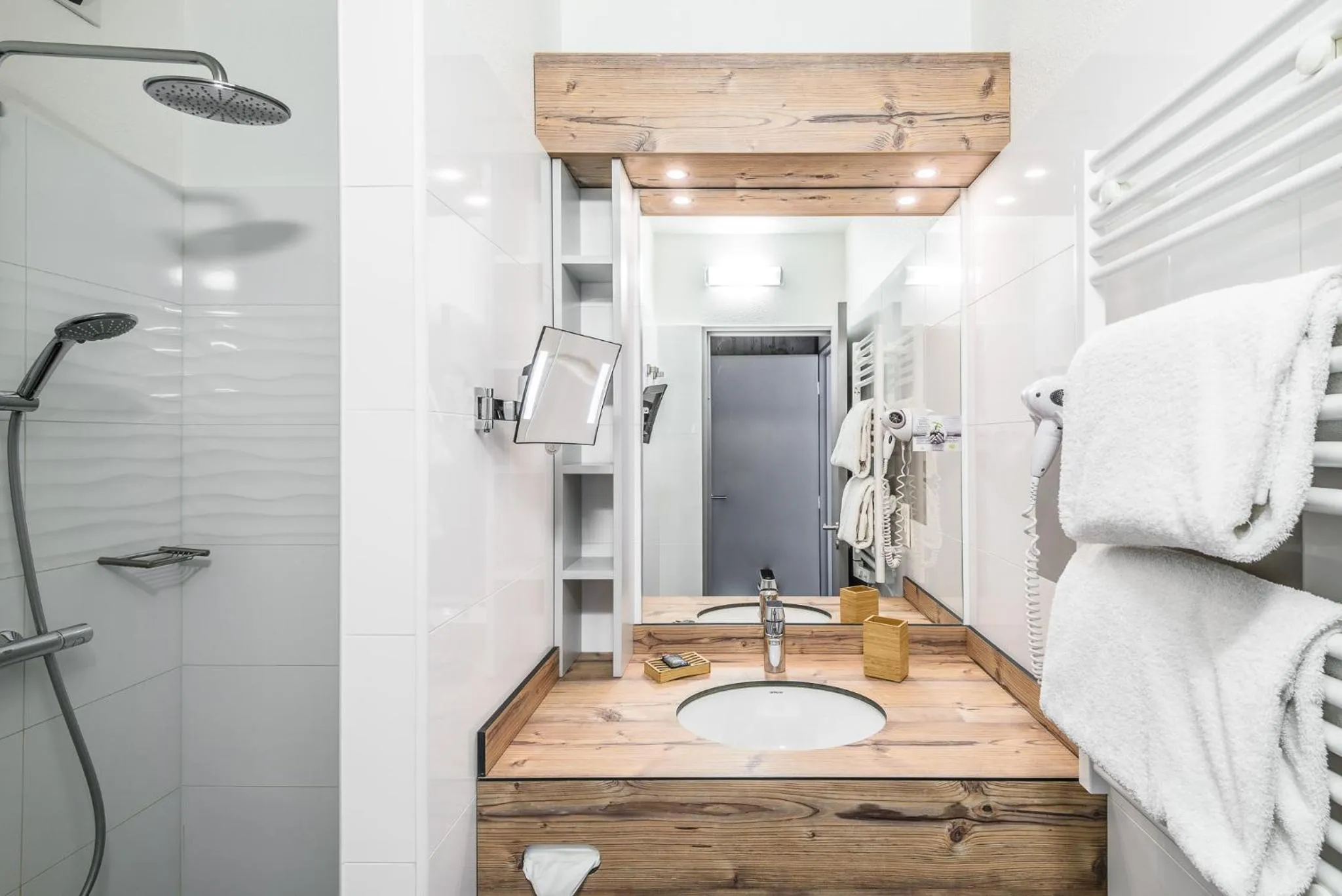 Bathroom in Baya Hotel