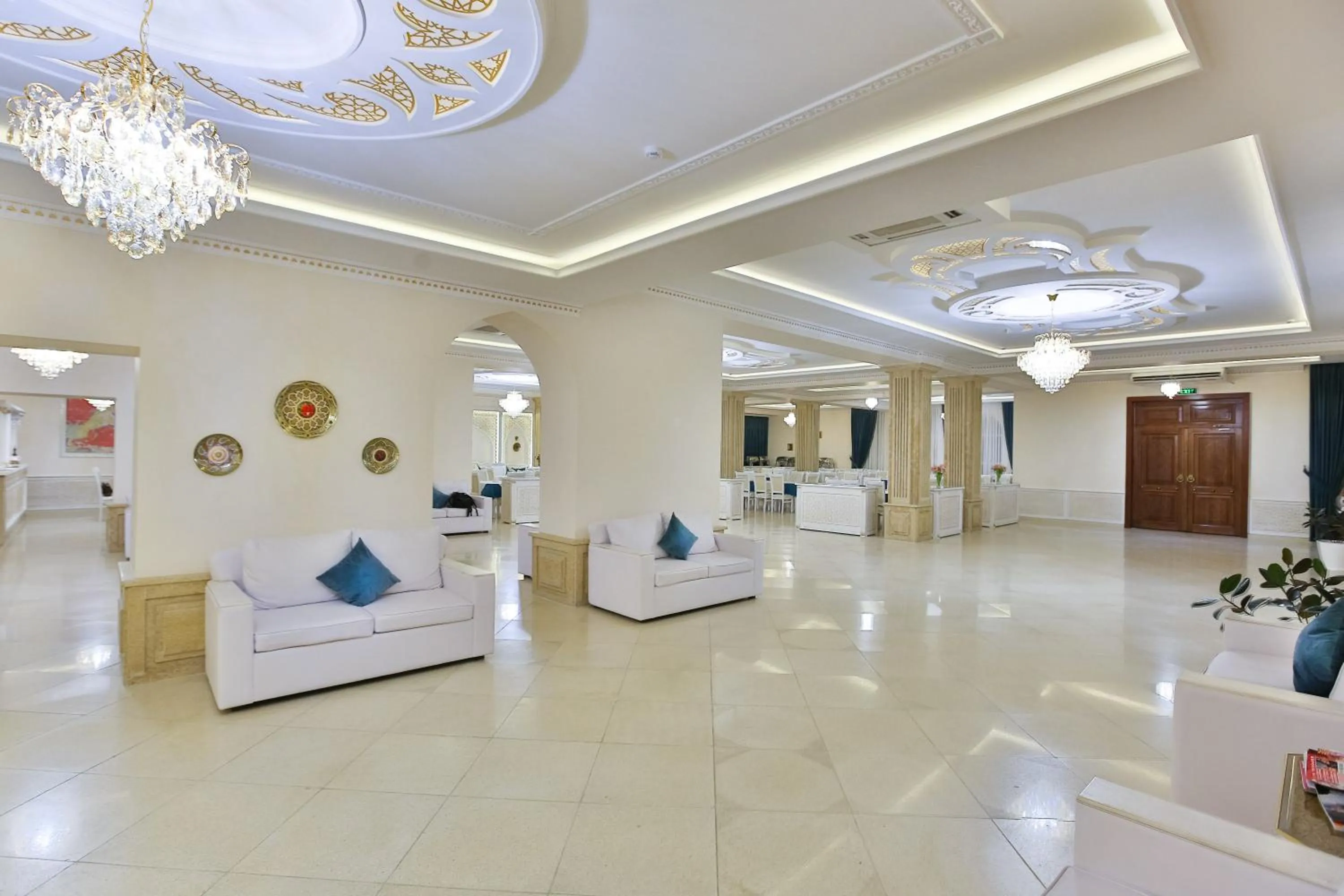 Communal lounge/ TV room in Orient Star Varahsha