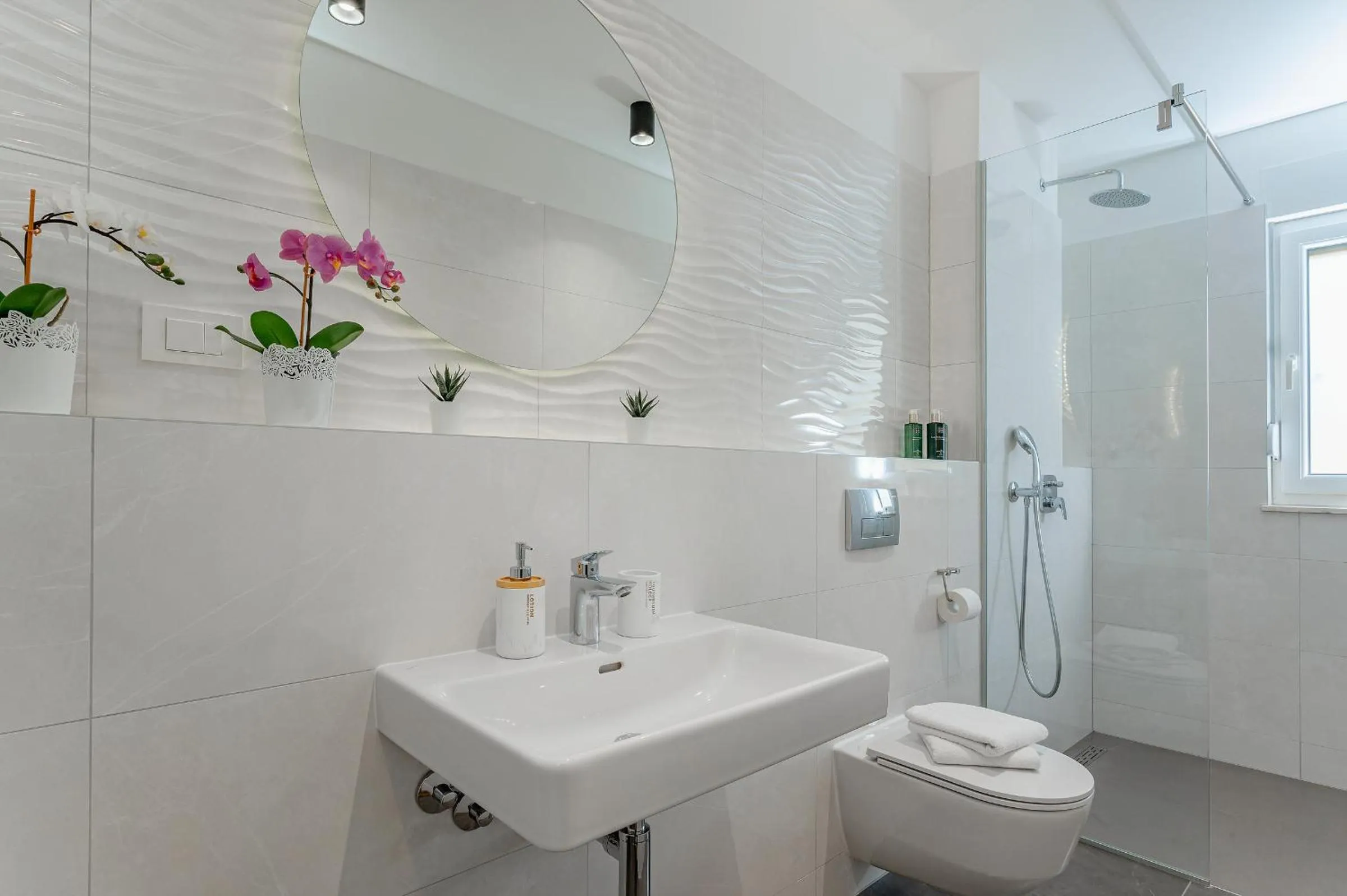 Bathroom in Seven Seas Residence