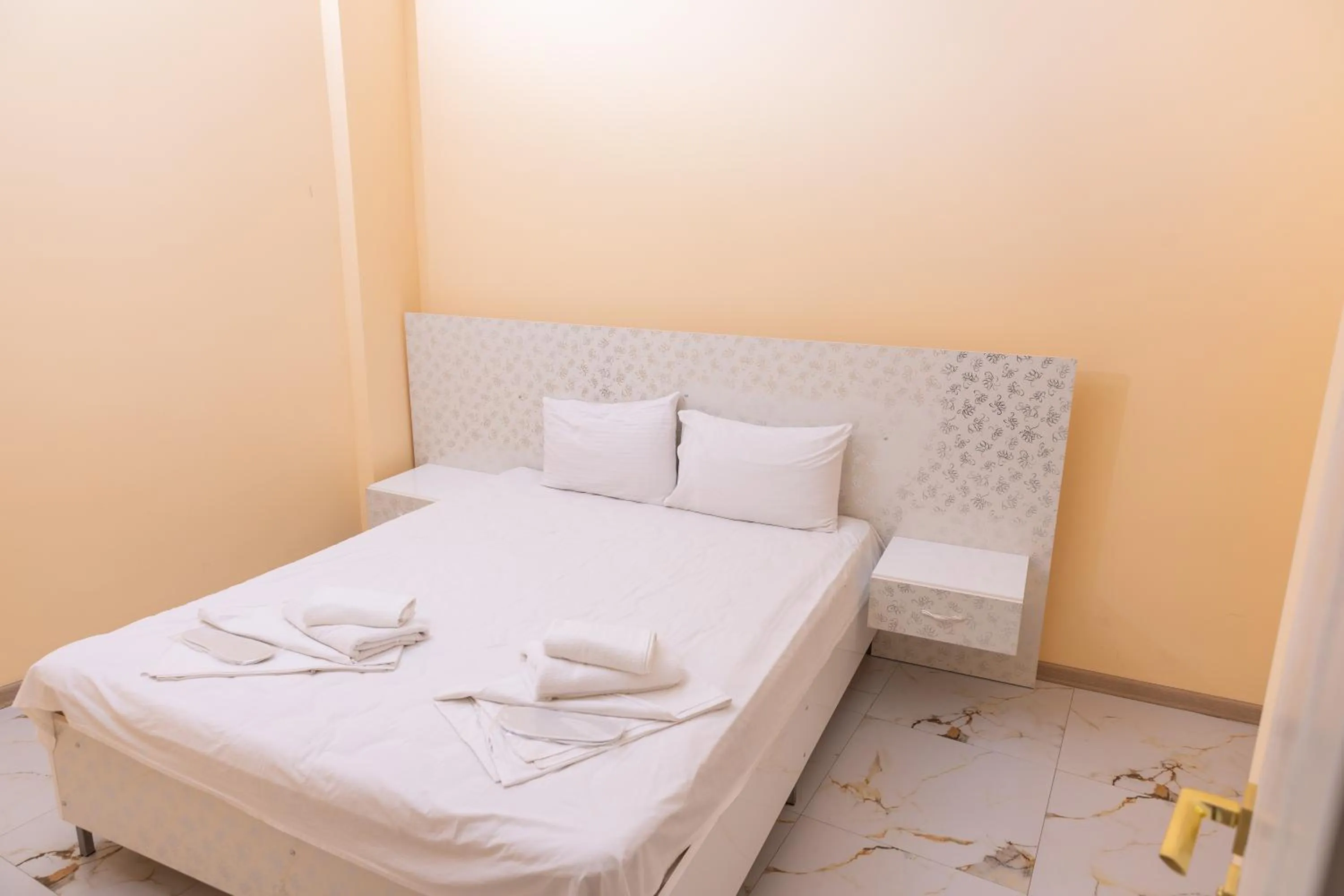 Bedroom, Bed in Red Hotel Yerevan Center