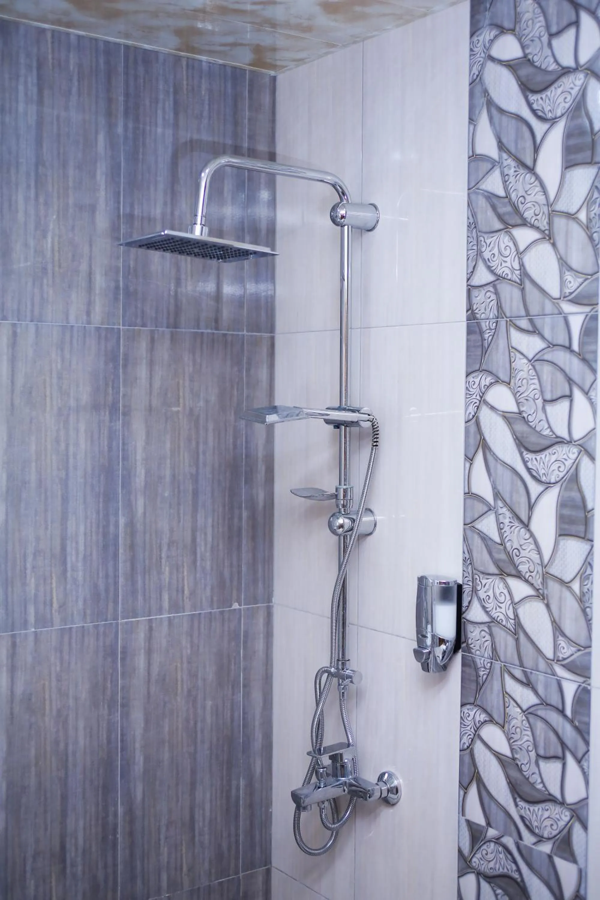 Shower in Red Hotel Yerevan Center